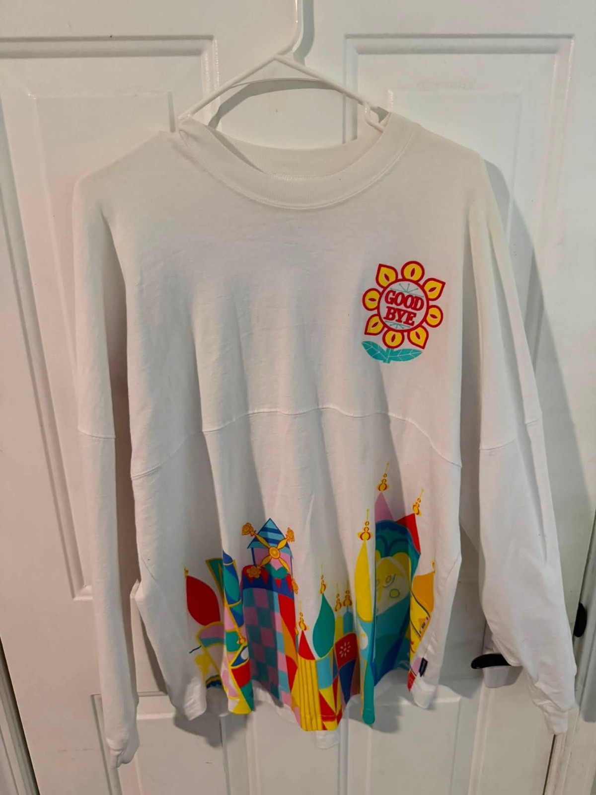 Disney it\'s a small world spirit jersey bnwt