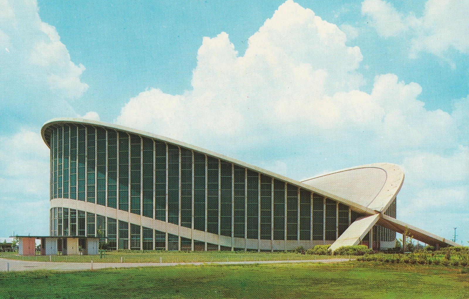 Raleigh\'s Dorton Arena Postcard - Part-time Home of the Old ABA Carolina Cougars
