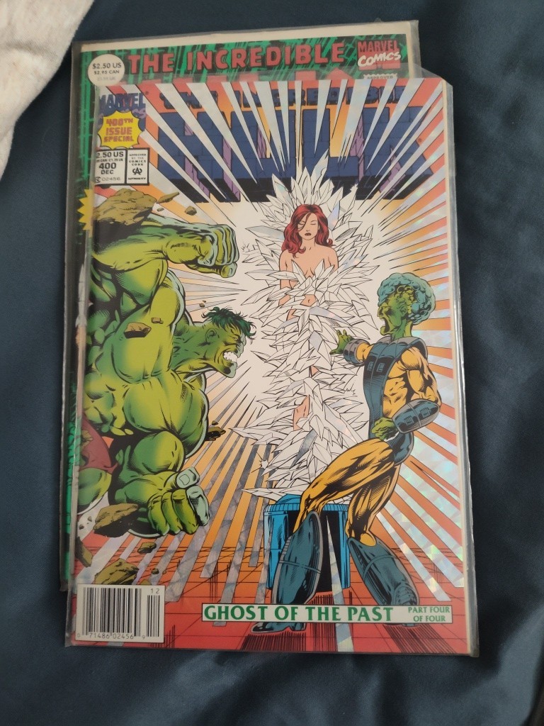 The Incredible Hulk #400 Marvel Comics Comic Book 400th Issue Special. Near Mint