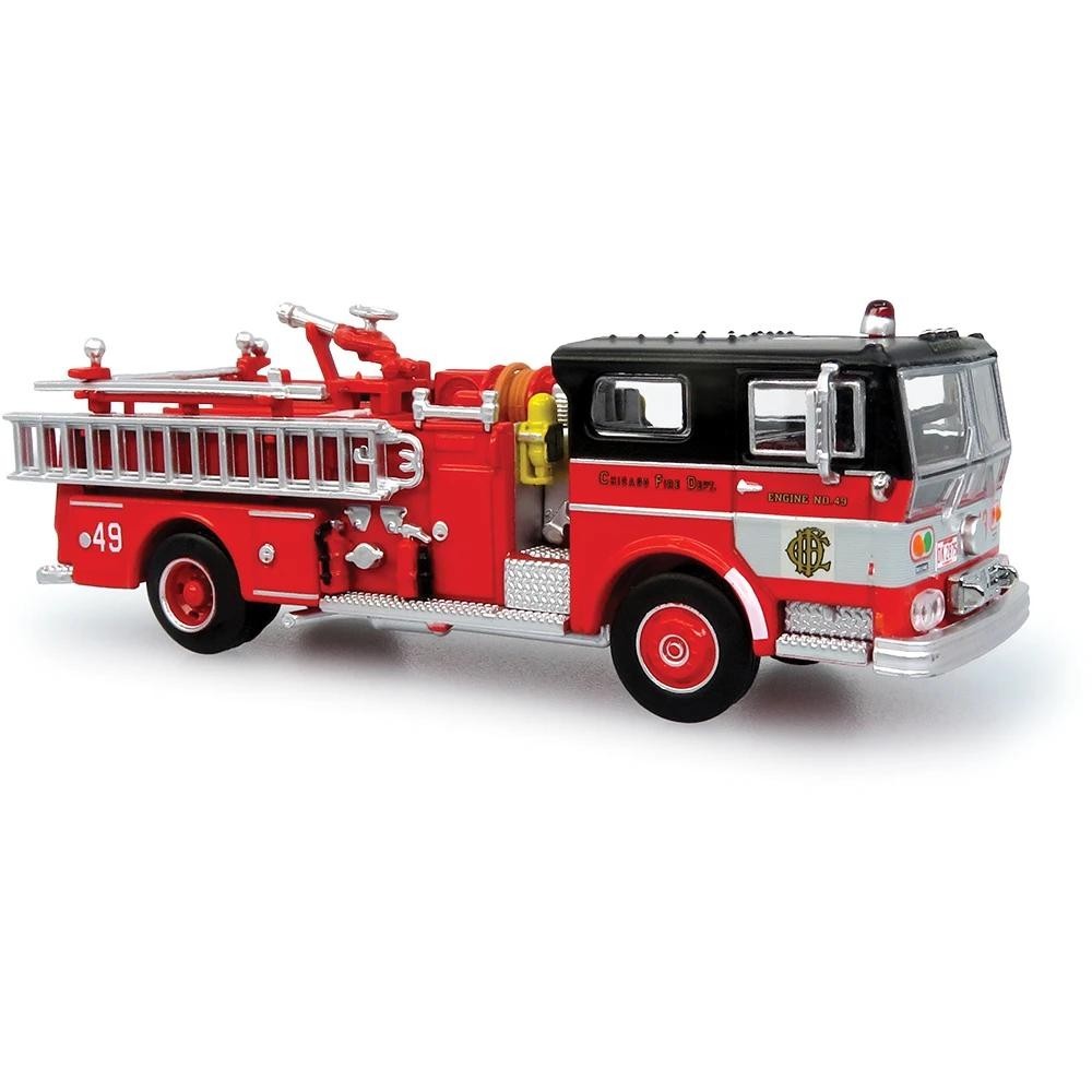 Ward LaFrance Fire Engine: Chicago Fire Department