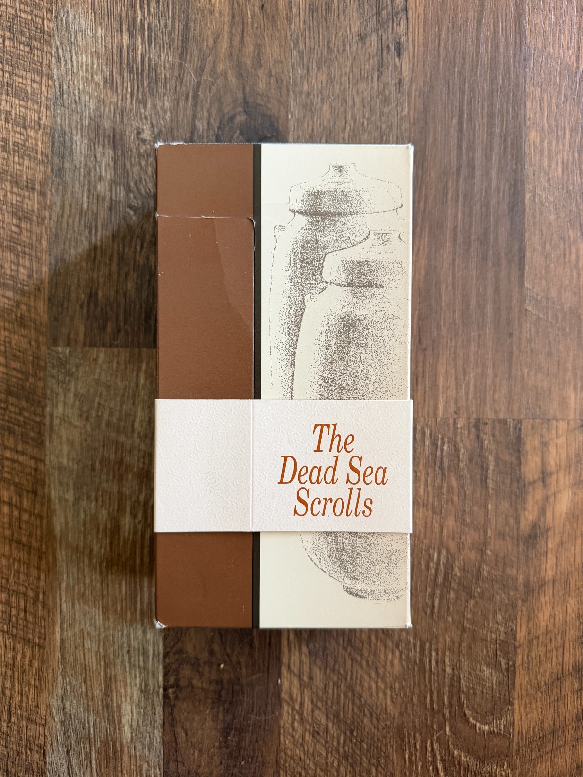 The Dead Sea Scrolls Replica Box Set - Clay Jar & Scroll Souvenir  Teaching Prop