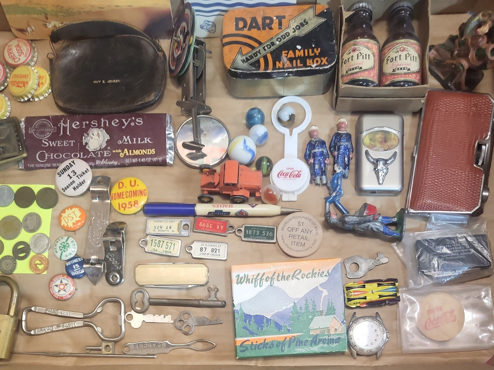 MISC JUNK  DRAWER  LOT VINTAGE ITEMS