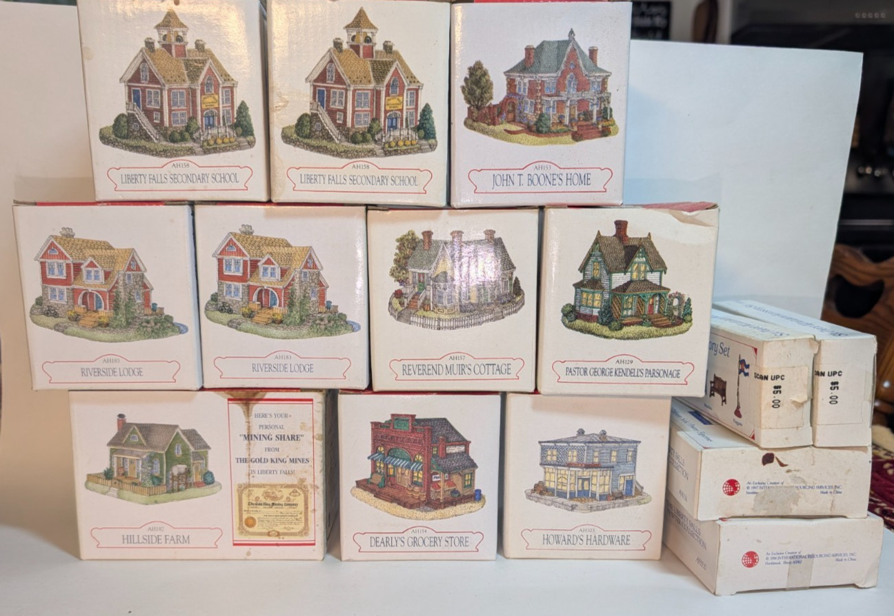 Lot of 10 Liberty Falls Houses The Americana Collection & Pewter Figures EUC