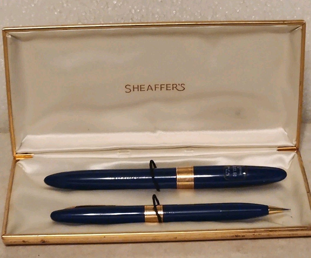 Vintage Sheaffer  fountain pen and mechanical pencil set 14k Nib