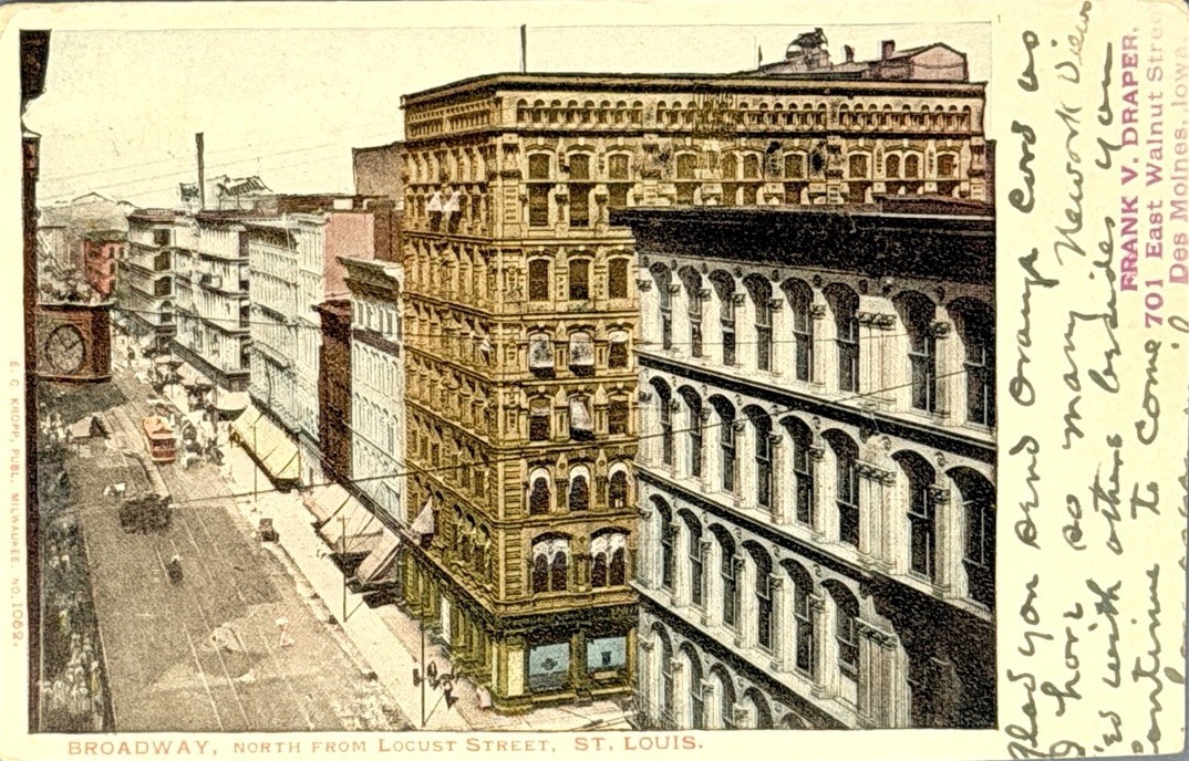 St. Louis, Missouri Vintage Postcard - Broadway, North From Locust Street c1906