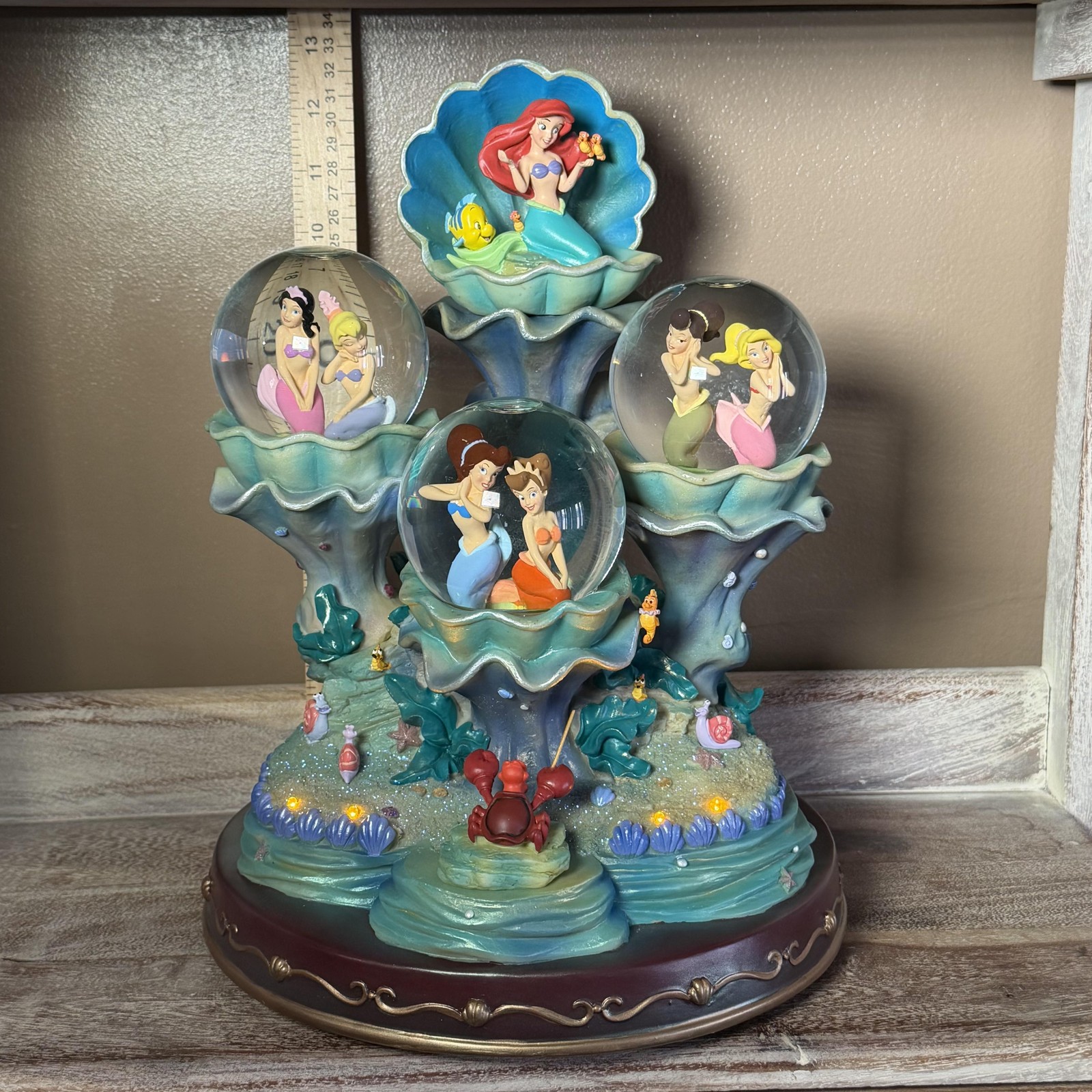 VERY RARE DISNEY LITTLE MERMAID - DAUGHTERS OF TRITON - SNOW GLOBE