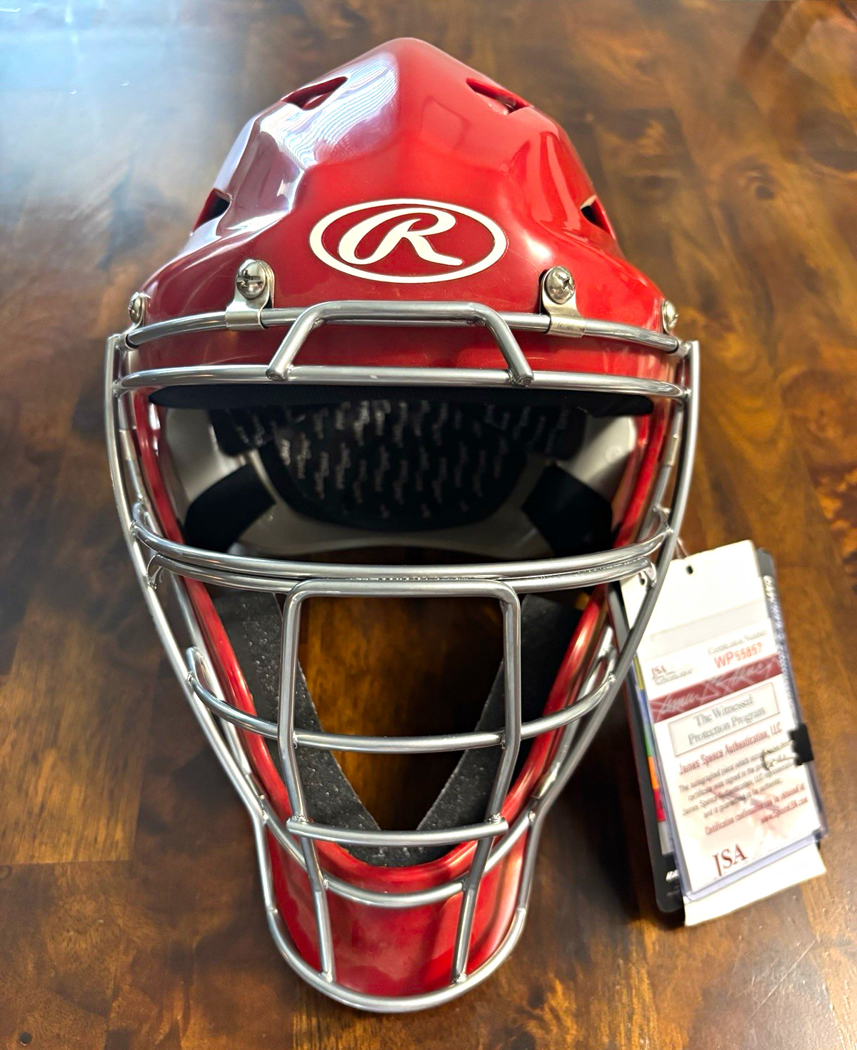 Yadier Molina Autographed Full-size Catcher’s Mask JSA certification #WP55857