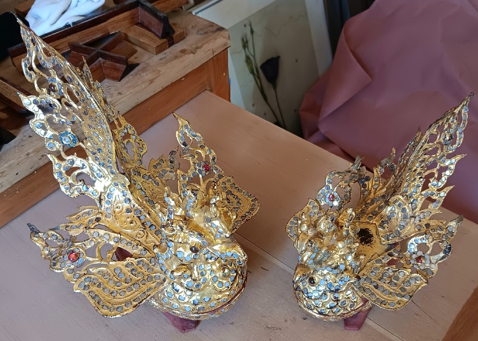 Pair Vintage Golden Feng Shui Dragon Statue Figurine Stone Inlays Stash Box