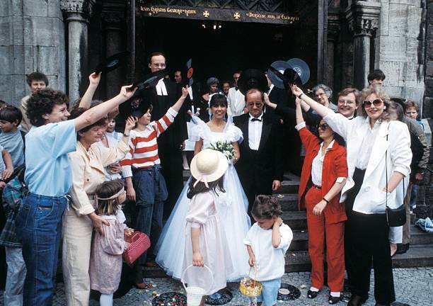 Tina York, husband Michael Kudritzky, well-wishers, guests, - 1985 Old Photo