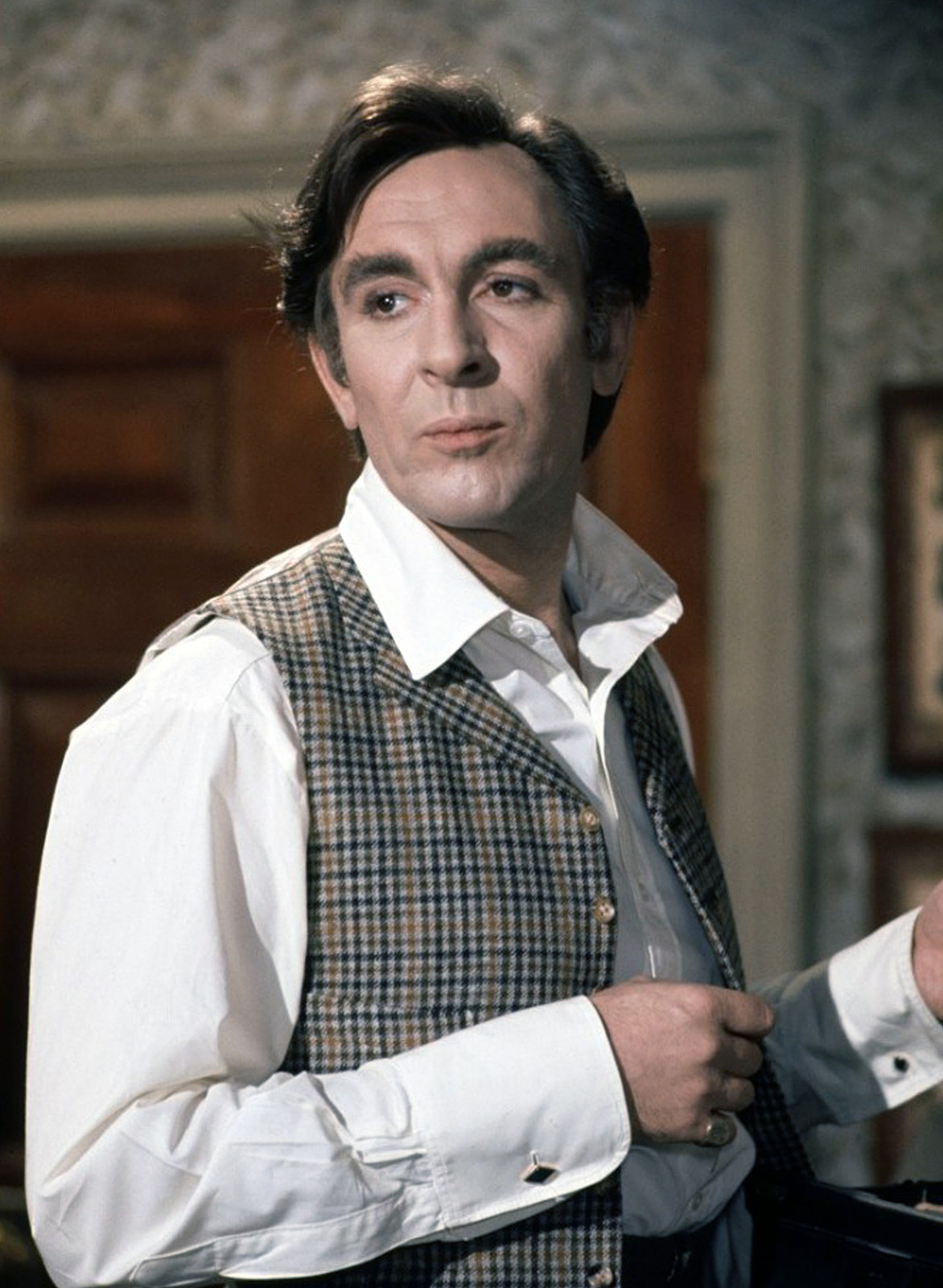 SHERLOCK HOLMES PRIVACY PHOTO - ROBERT STEPHENS (P1) SIZE 20X27 CM
