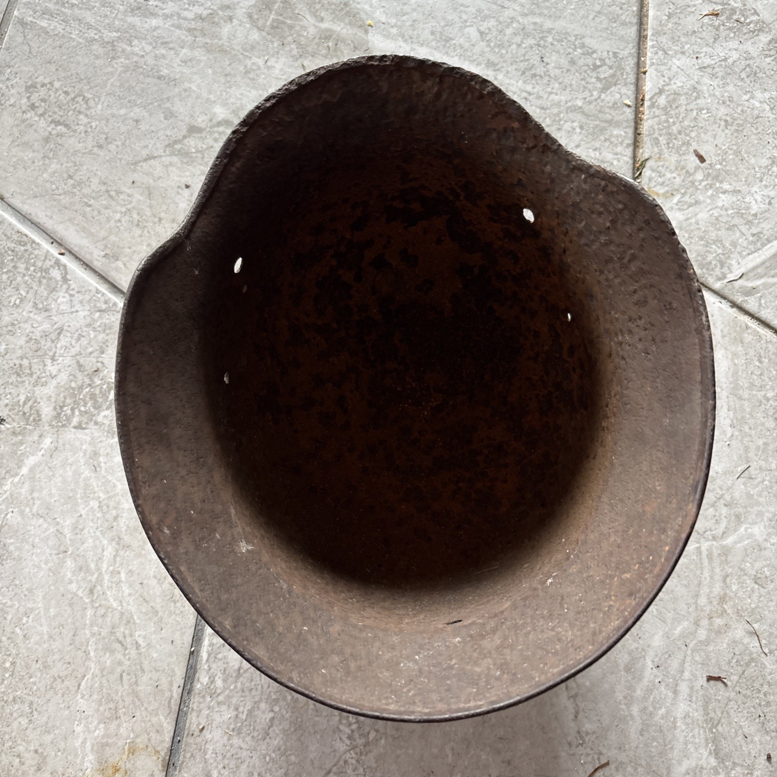 1915–1918 — WWI Brodie/Mk I* 1938–1940s — later Mk II/Brodie-pattern helmet