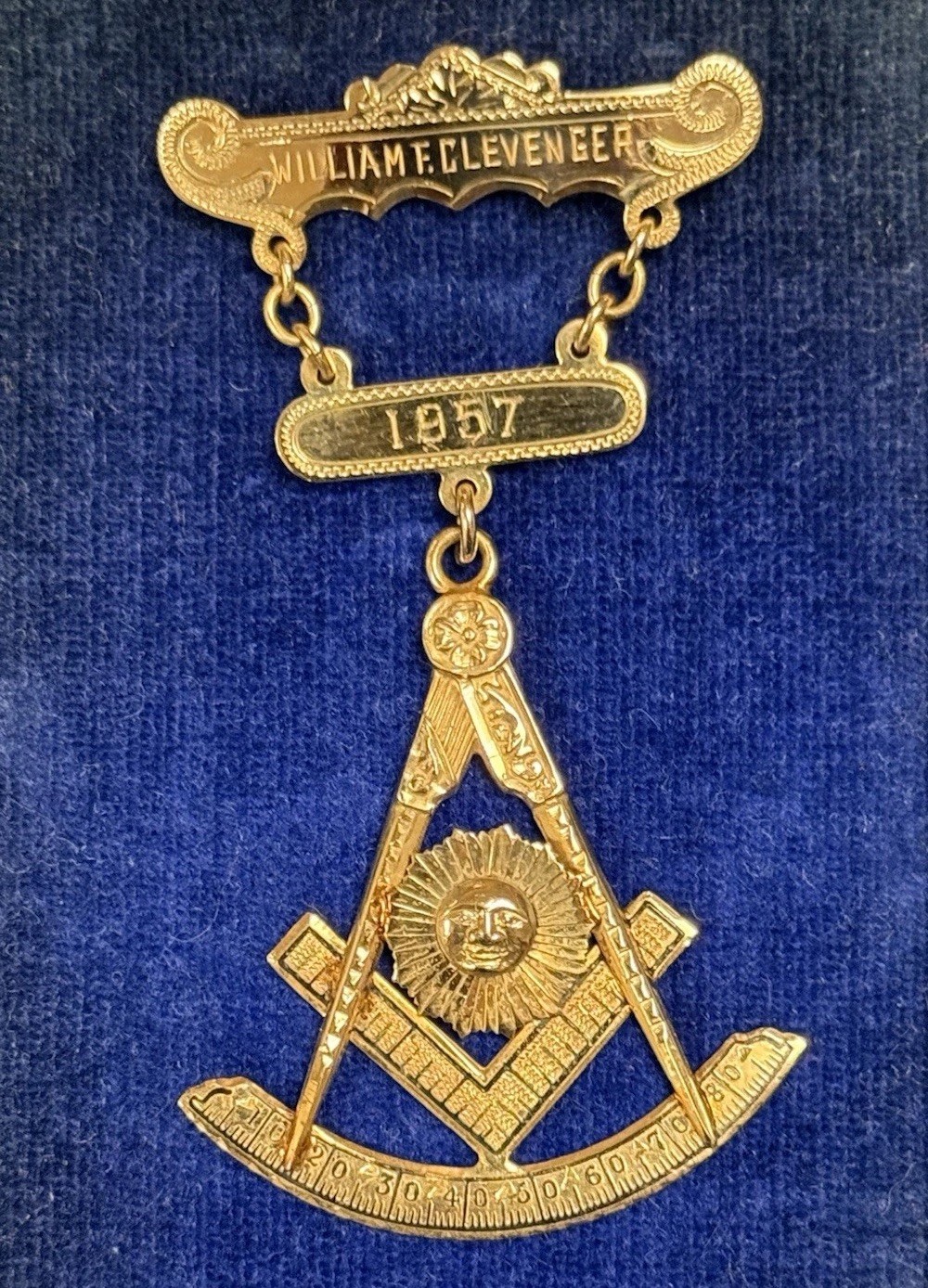 Vintage 1957 10K Gold Masonic Past Master’s Jewel Hiram Lodge No 21