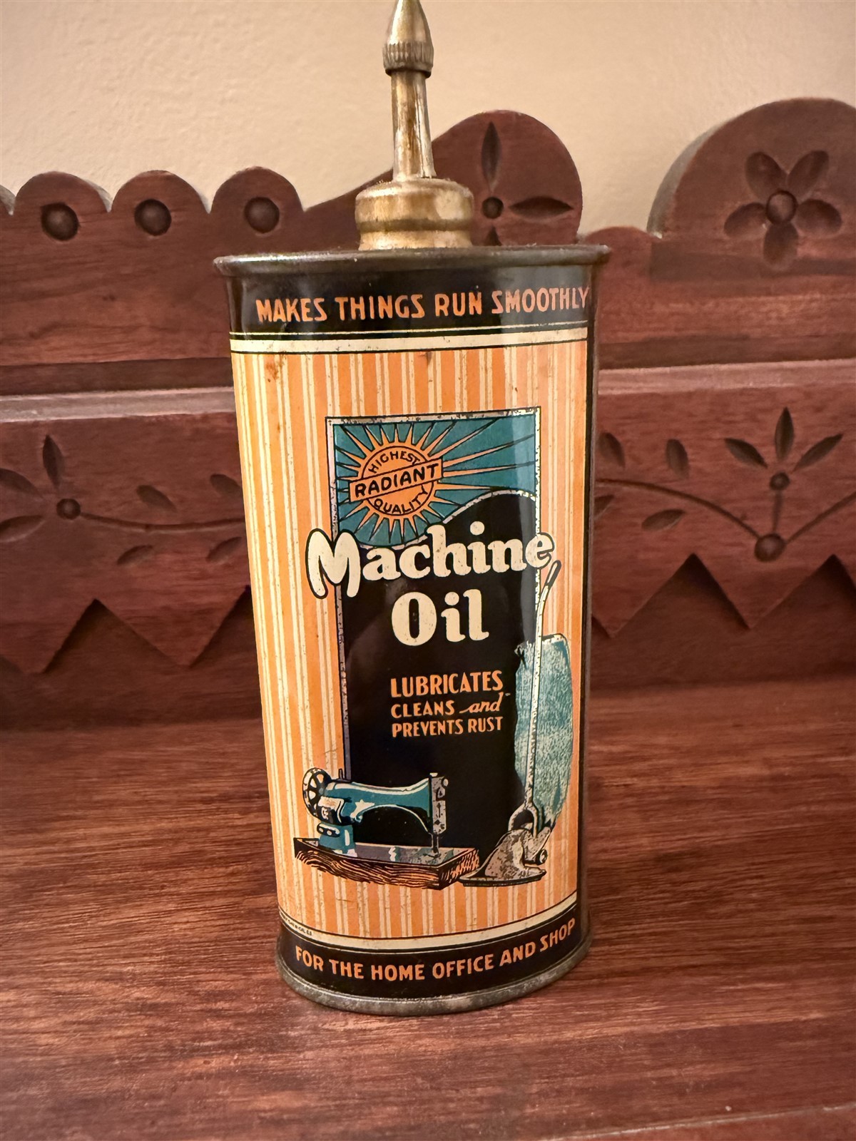 VINTAGE 1920s MIDWEST CHEMICAL CO RADIANT MACHINE OIL OILER TIN CAN GRAPHIC