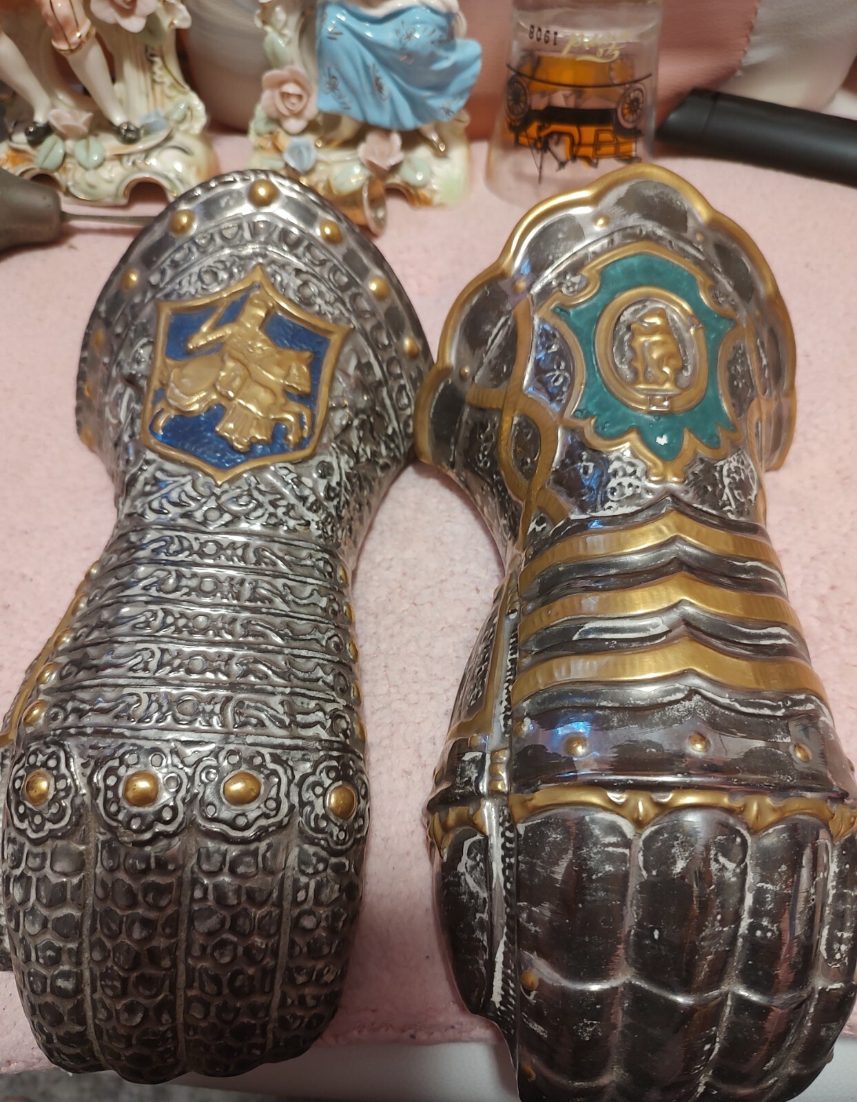  Gauntlets Wedgwood Medieval Knights Earl Fist Of Leicester & George III decor