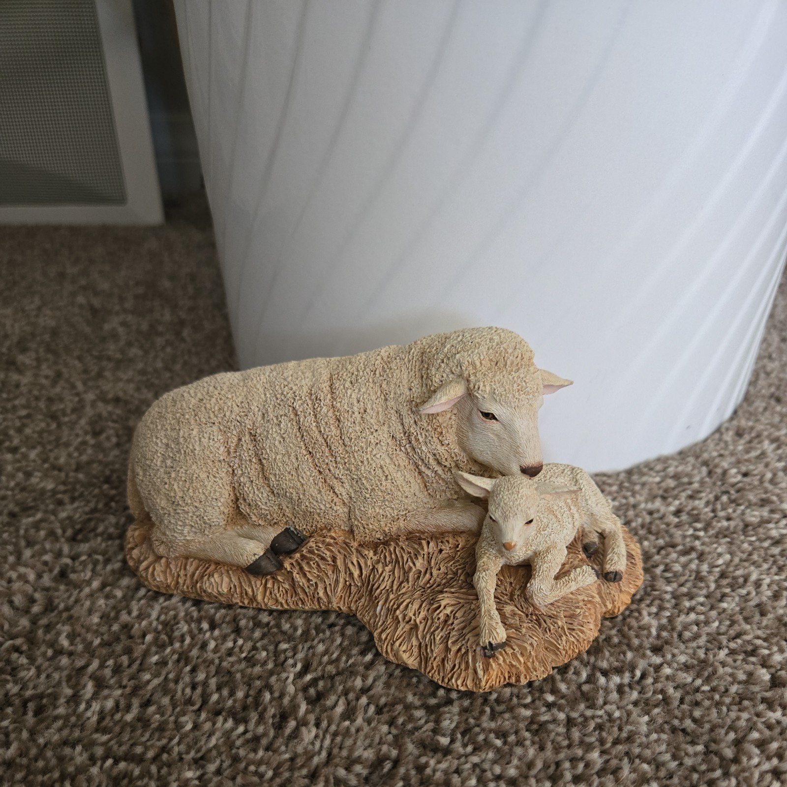 Lenox Thomas Blackshears Ebony Visions THE NATIVITY SHEEP WITH LAMB FIGURINE 