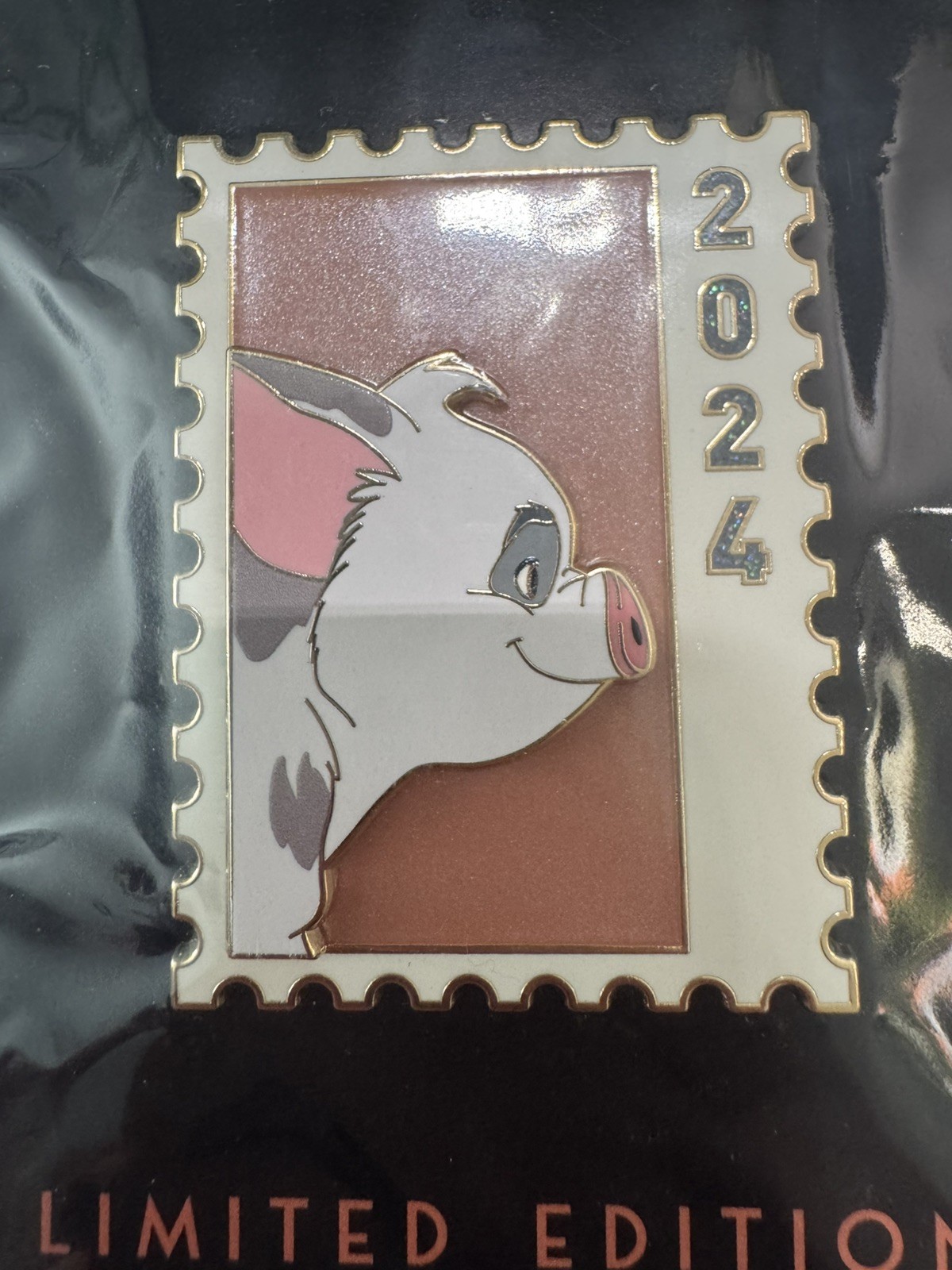 Disney DEC TWDC Commemorative Animal Stamps Pua LE 300 Pin