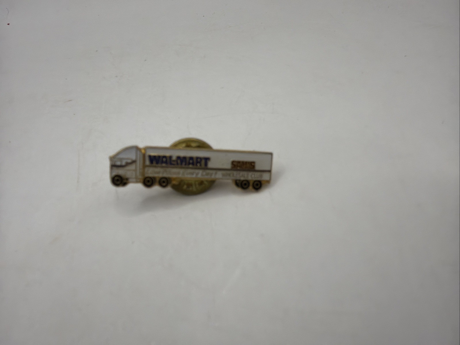 Vintage Walmart Sam's Club Semi Truck 18 Wheeler Lapel Pin (A10)