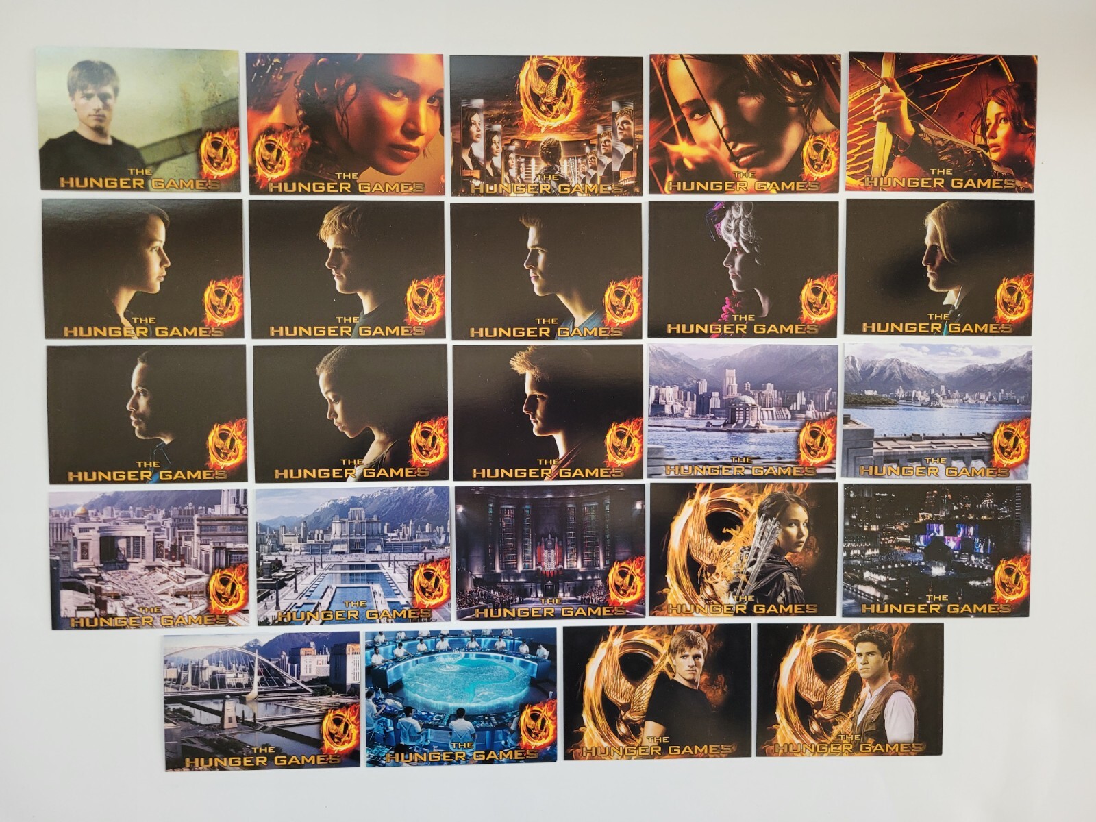 THE HUNGER GAMES 24 TRADING CARDS Extended SET #82-#105 Promo Set 2012