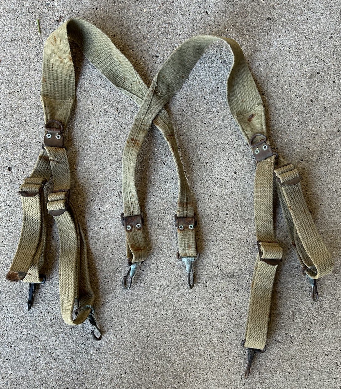 Original 1942 WWII US GI ARMY M1936 Adjustable COMBAT SUSPENDERS OD3 / Khaki