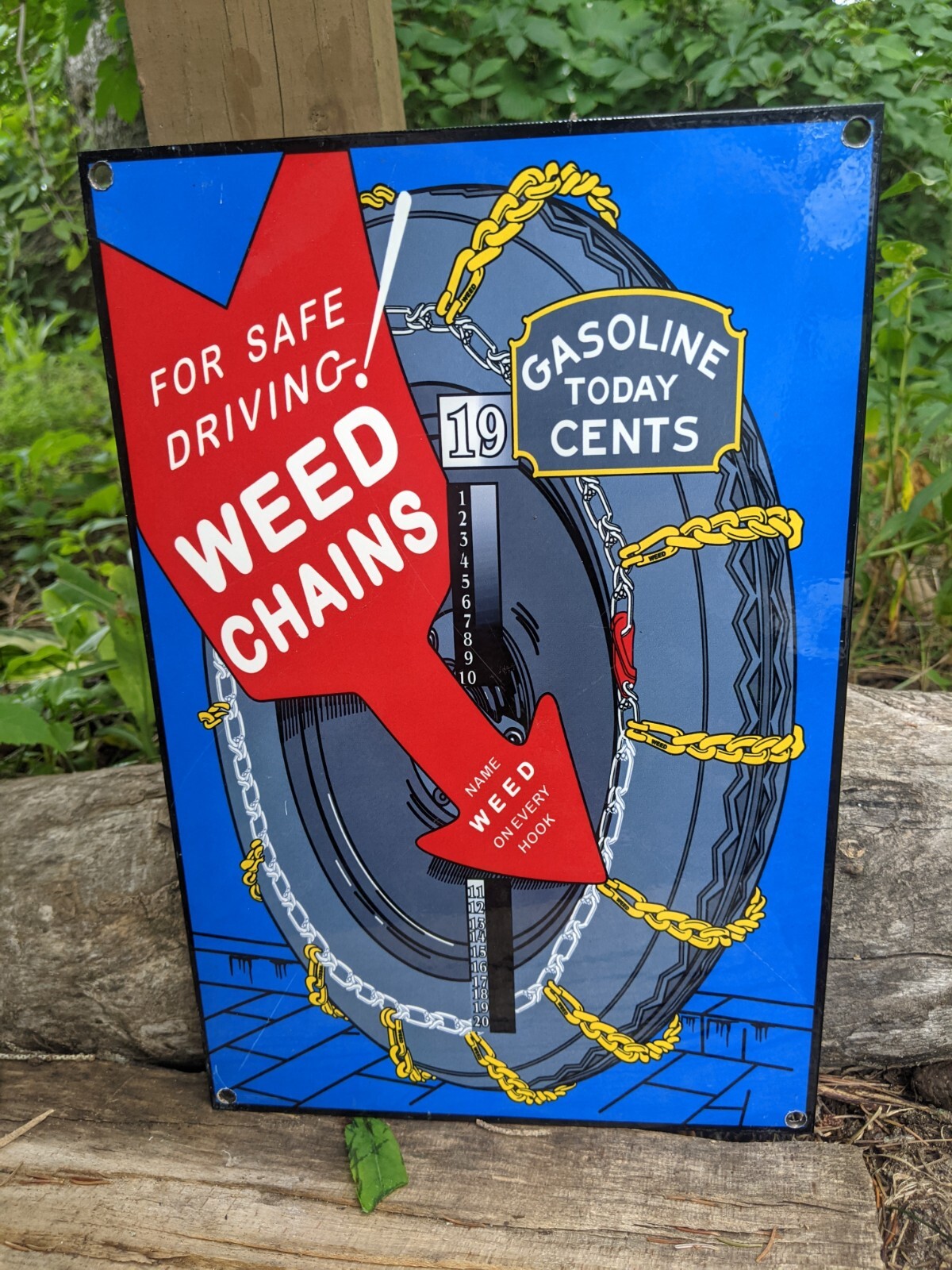 VINTAGE WEED CHAINS PORCELAIN METAL PARTS GASOLINE SIGN 12