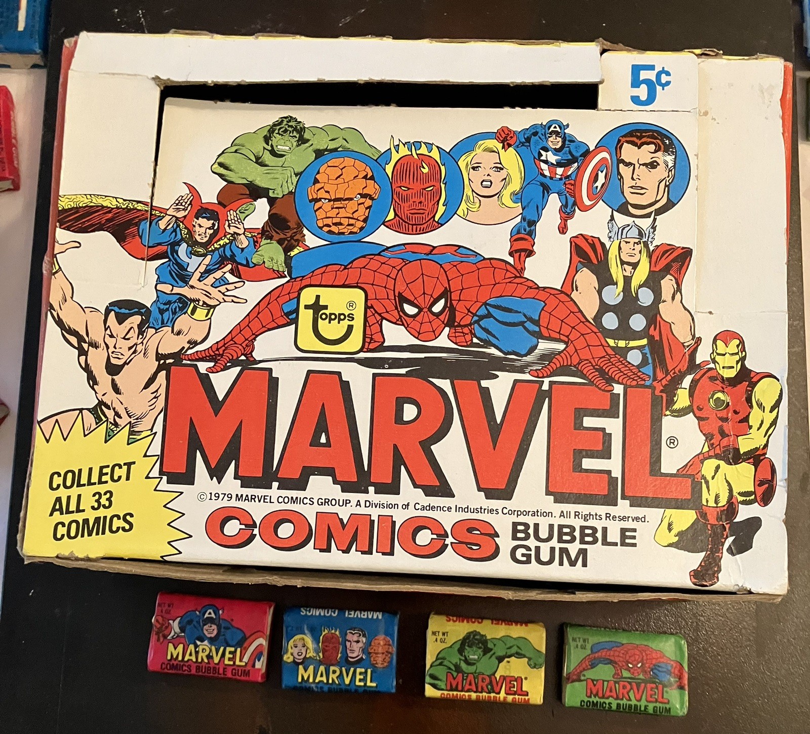 Marvel Comics BubbleGum full box of 96 sealed packs in open orig. box 1979 Topps