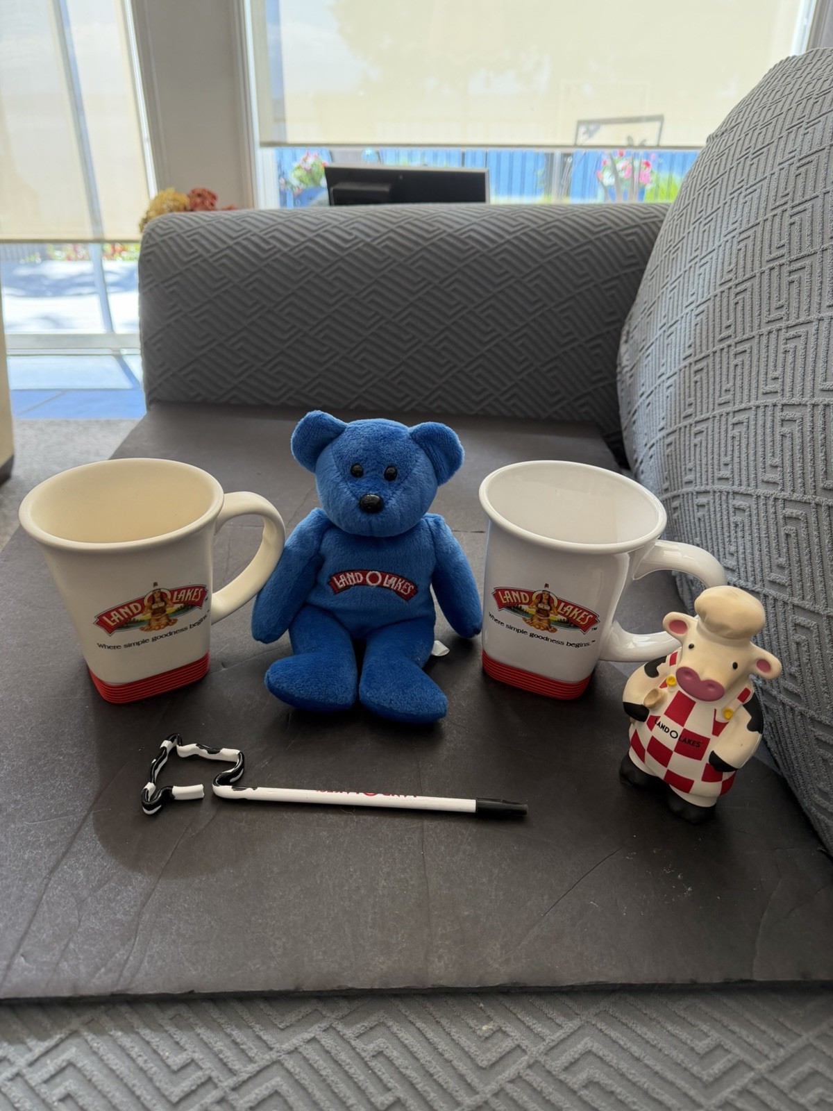 Vintage Land O'Lakes Advertising Lot 2 Rare Mugs Pen Bear Plush Cow Squishy