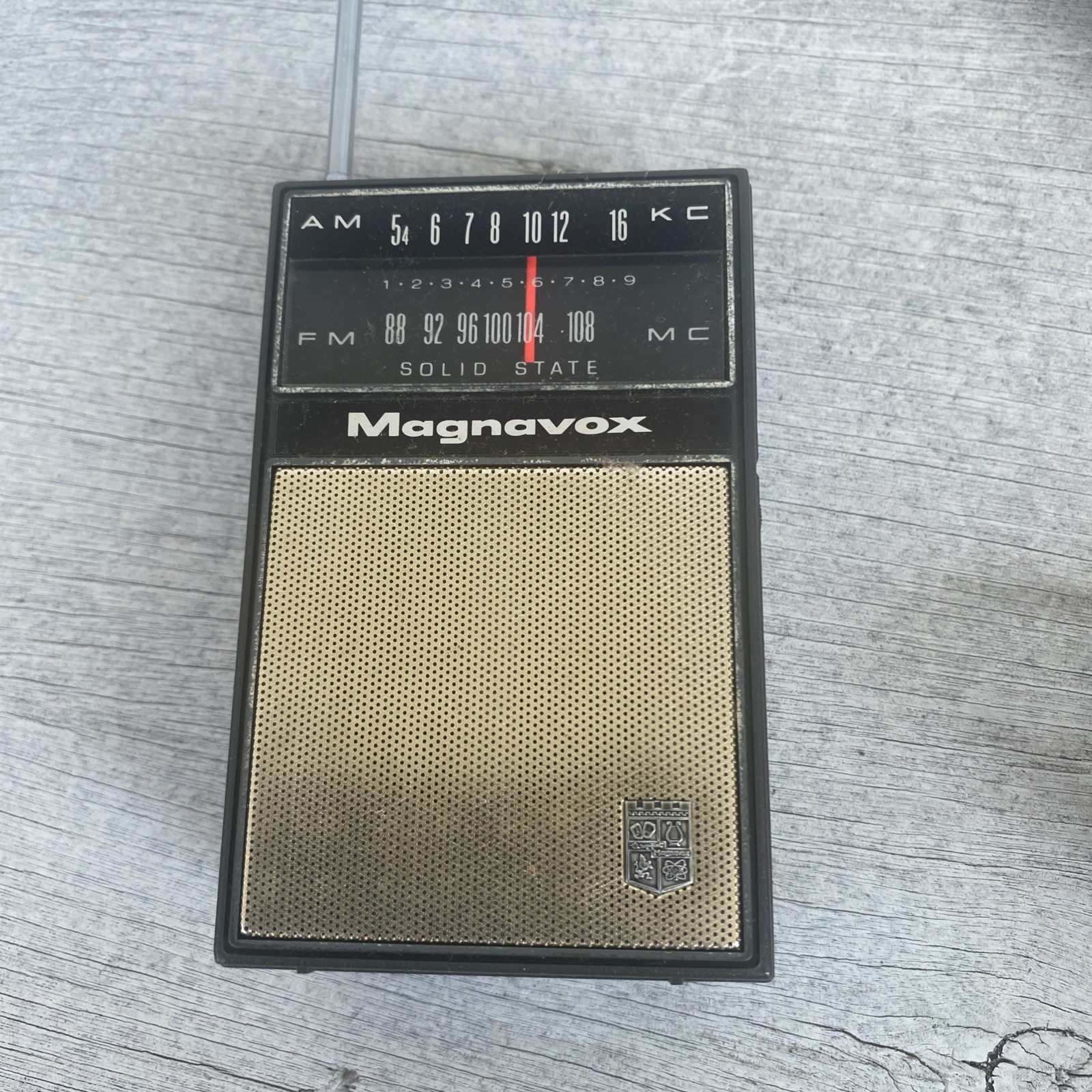 Magnavox Eight Transistor Pocket Radio Japan Untested for parts