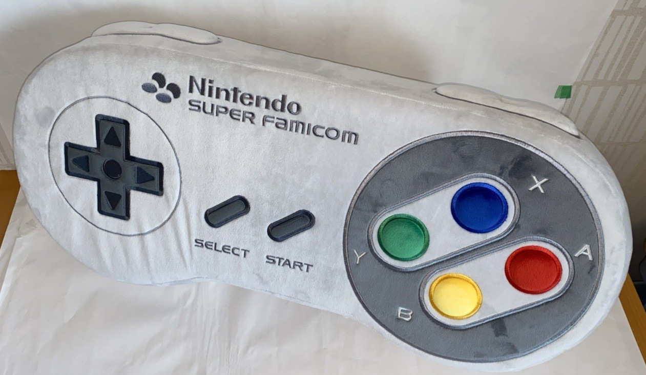 Nintendo Museum Kyoto Limited Super Famicon controller big cusion