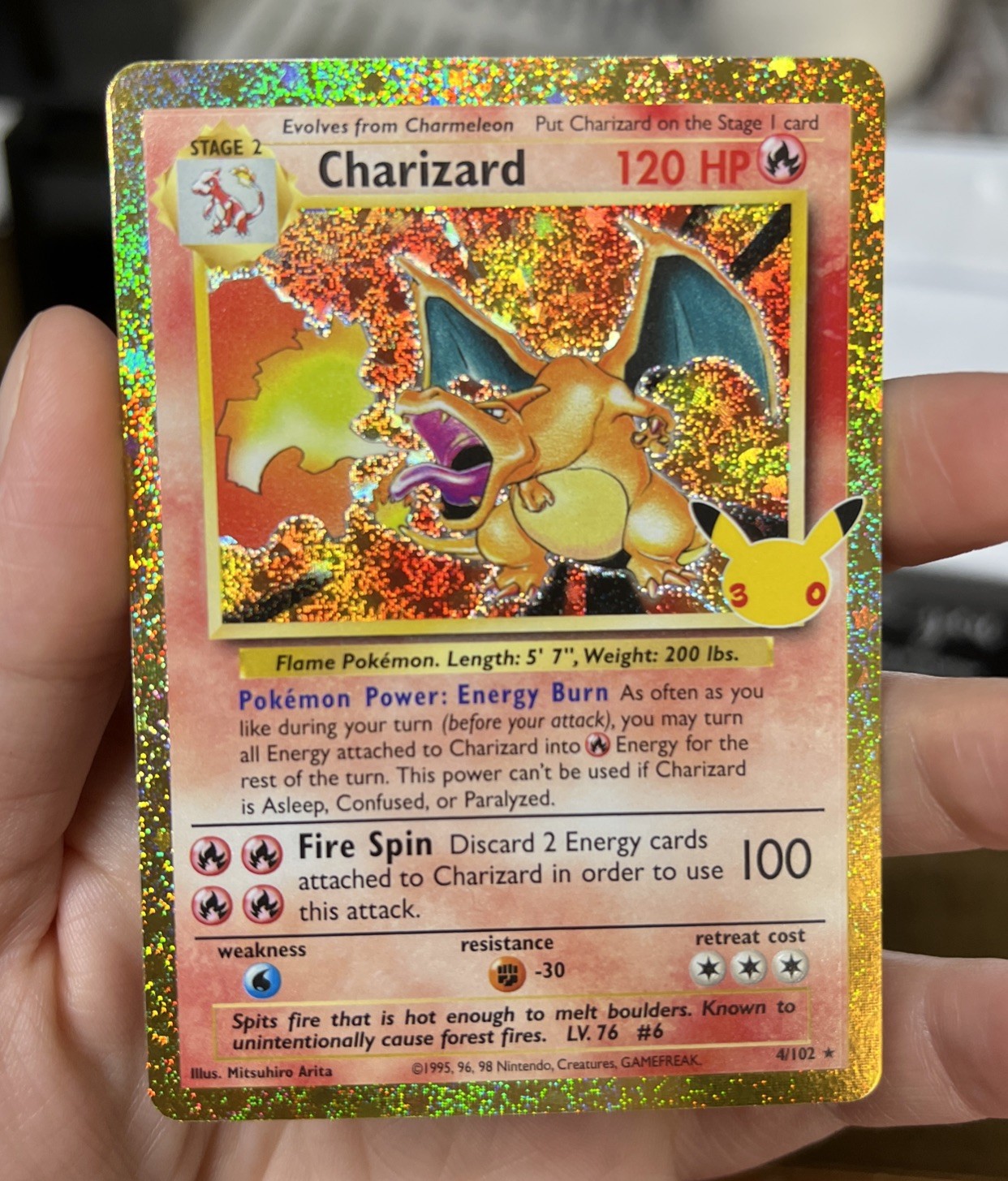 Pokemon 30th anniversary Gold Charizard 4/102 NM
