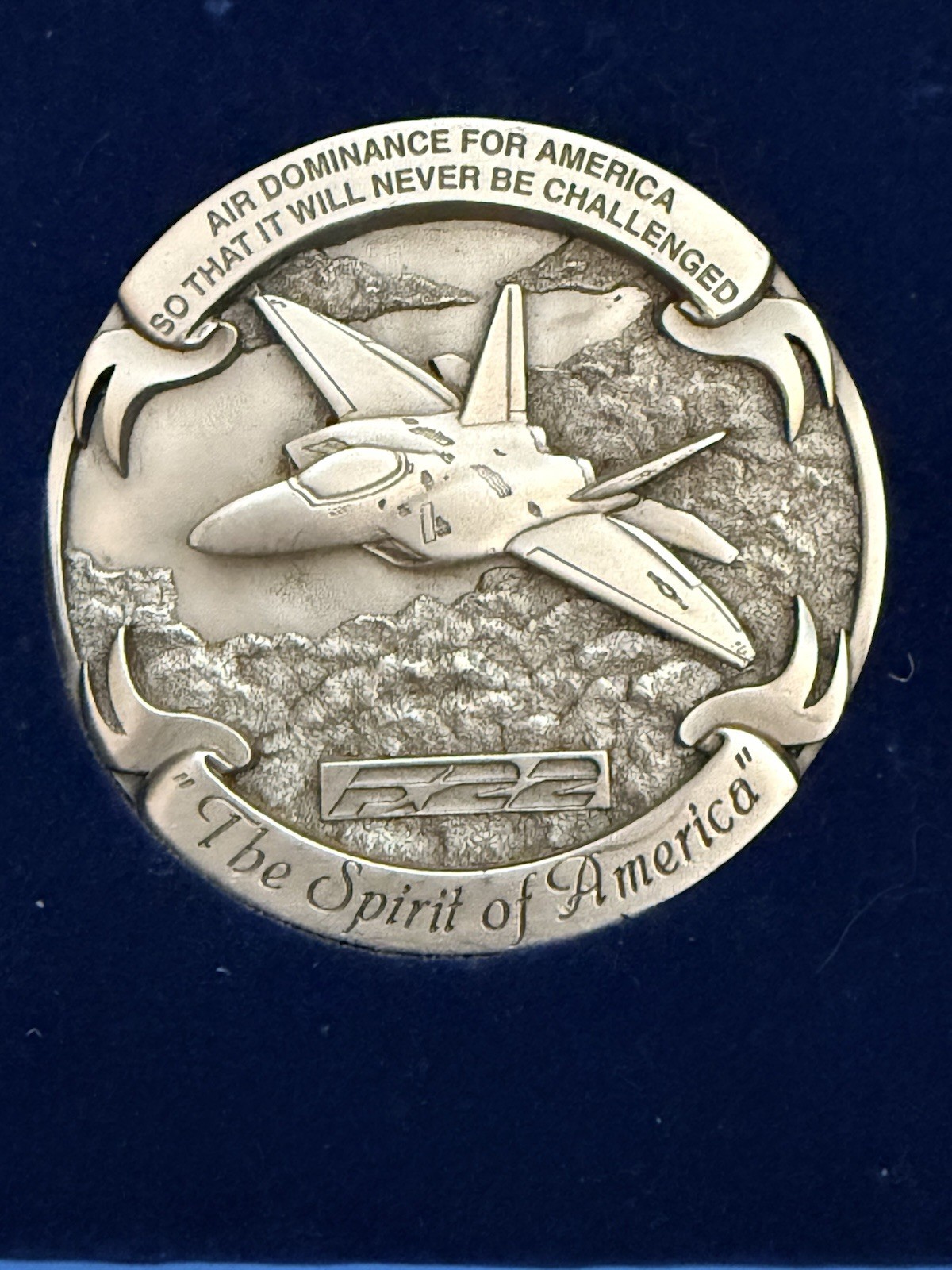 The Spirit of America F-22 Introduction Coin April 1997  Lockheed Martin Boeing
