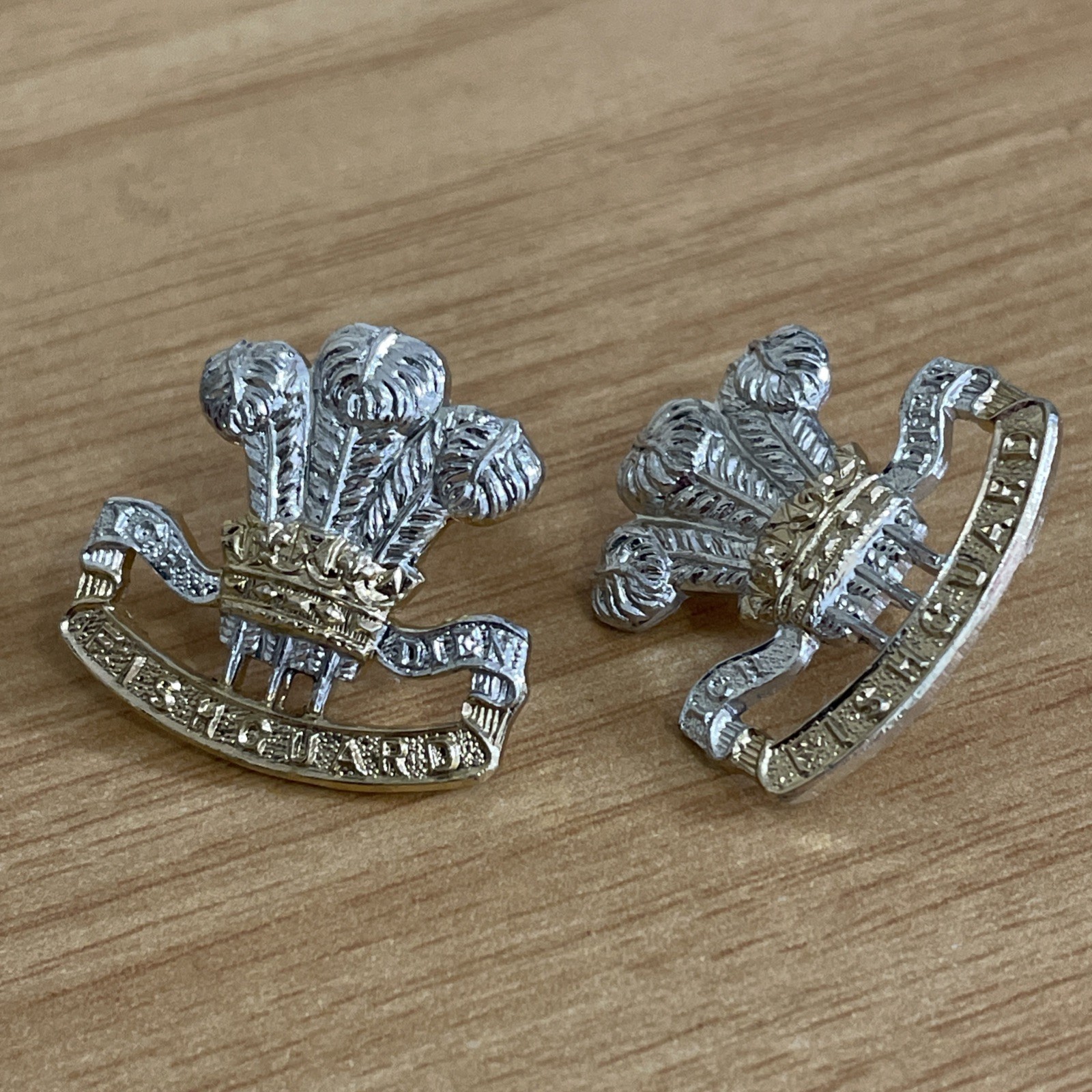 A Pair of WW1 Pembroke Yeomanry Fishguard Collar Badge Welsh Matching Badges 