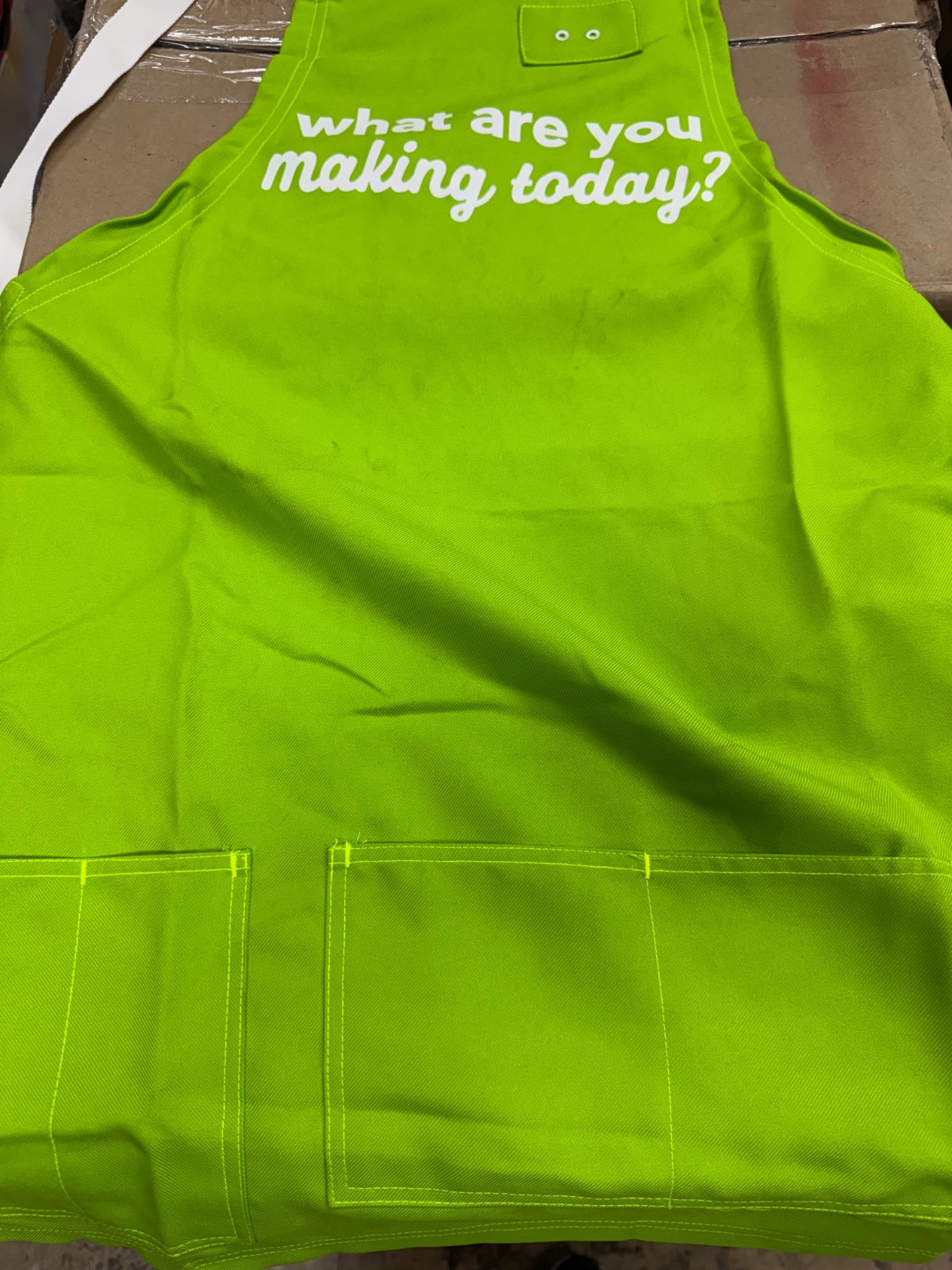 Joann's Fabric Employee Apron What Are You Making Today? One Size Smudges Marks