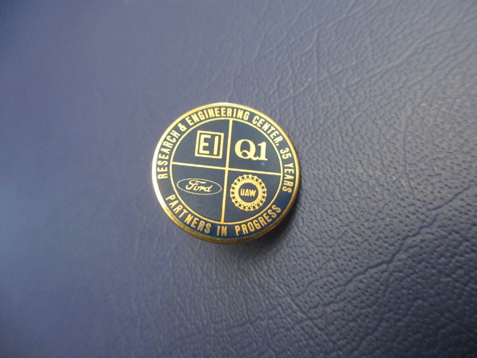 Vintage Ford Research & Engineering Center 35 Years Lapel Hat Pin *