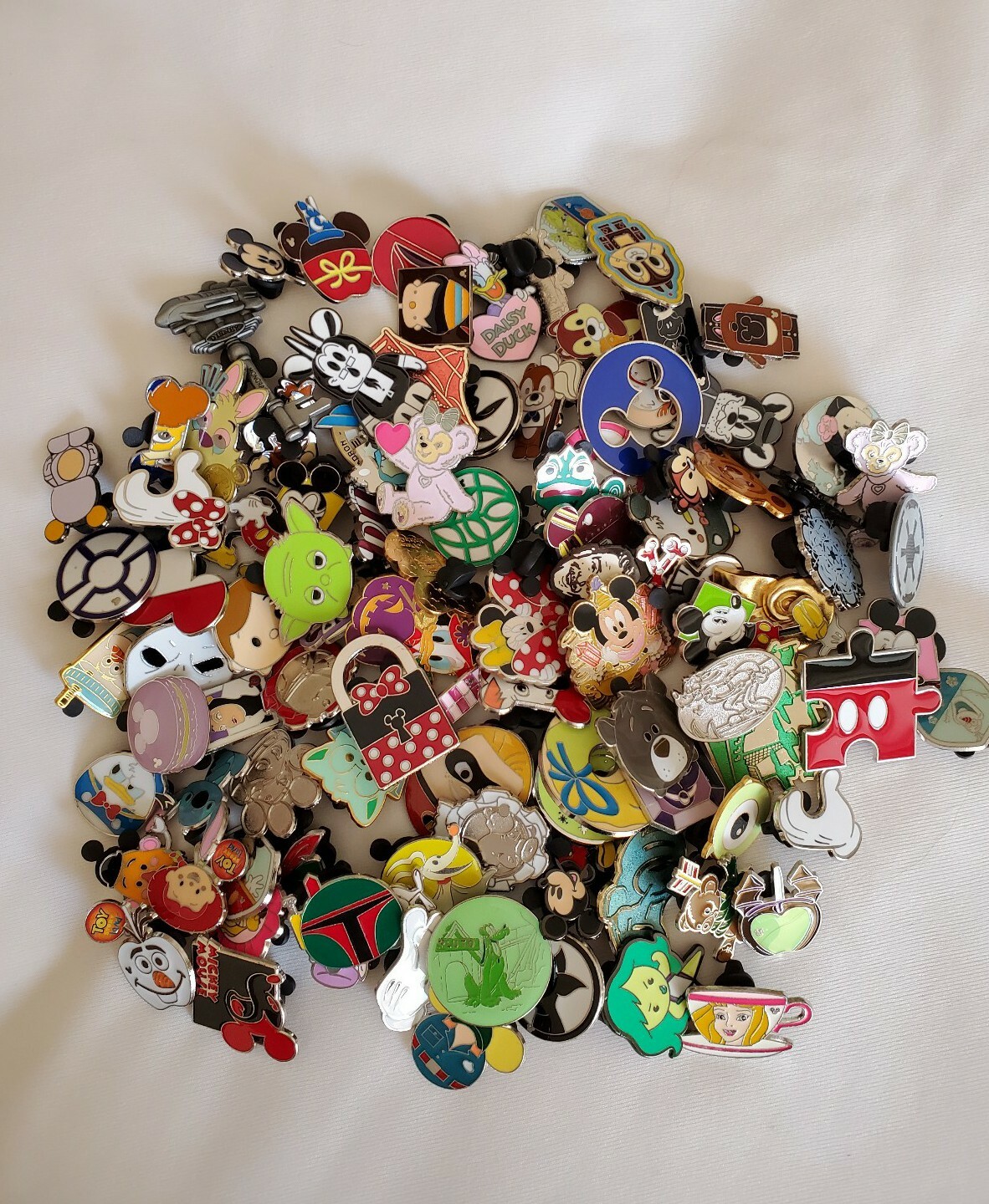 DISNEY TRADING PINS 50 LOT - No Doubles - FREE USPS GROUND SHIPPING