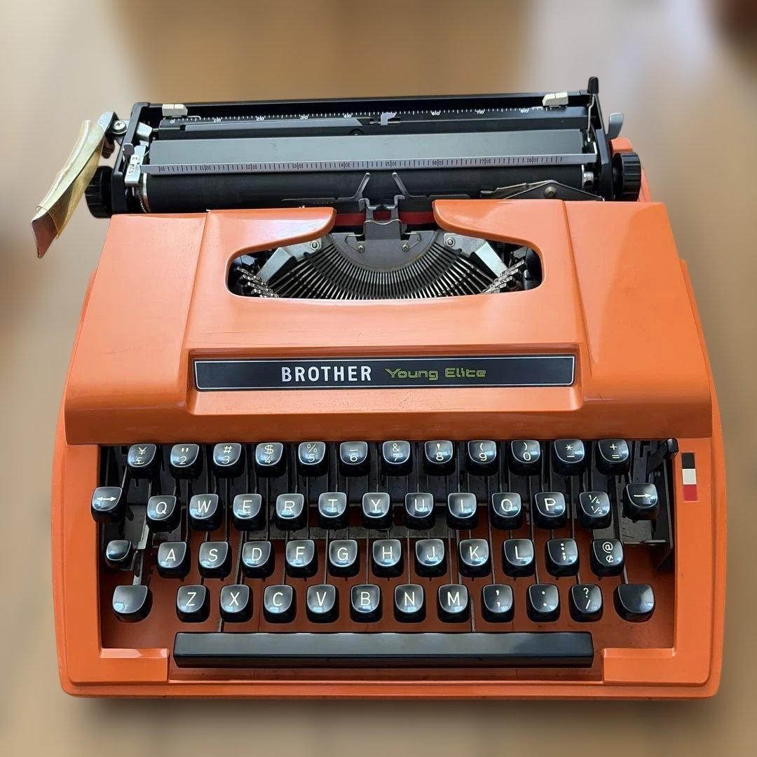 Brother Young Elite JP-113 Typewriter Portable Manual Typewriter w/ Box Manual