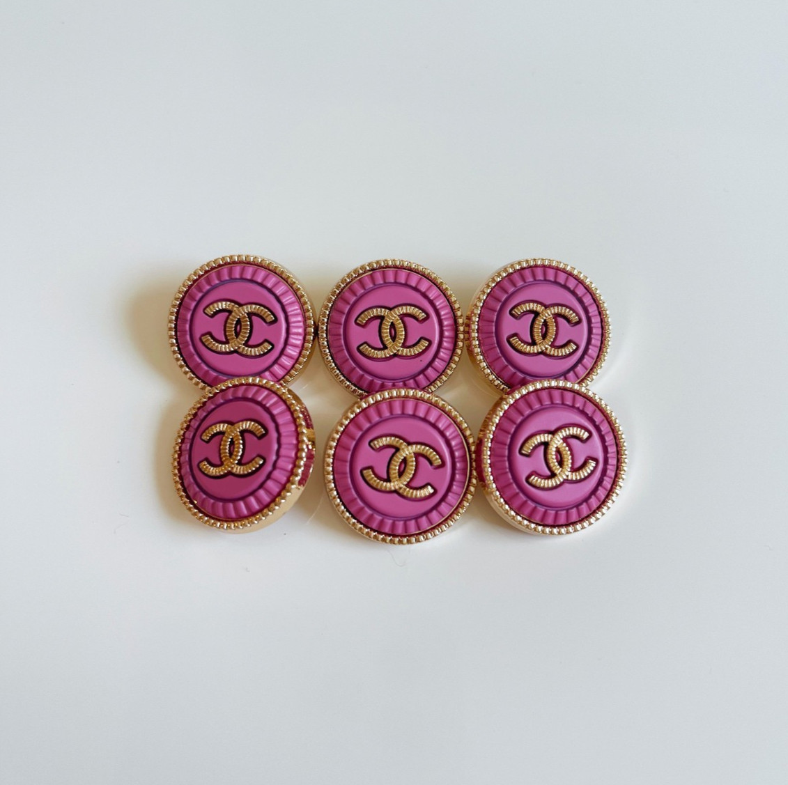 STAMPED lot of 6 Designer Pink and Gold Button 20mm