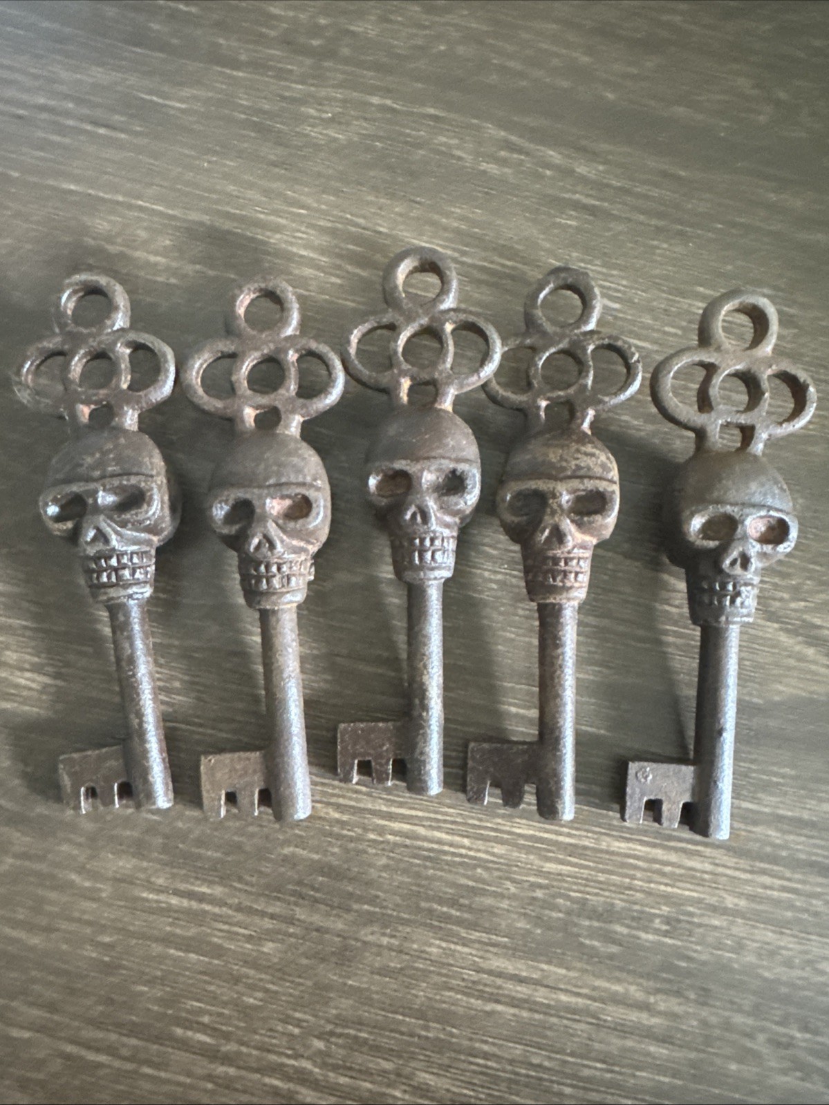 Awesome Victorian Skull Key Skeleton METAL Cast Iron Collector Cathedral Lot x5