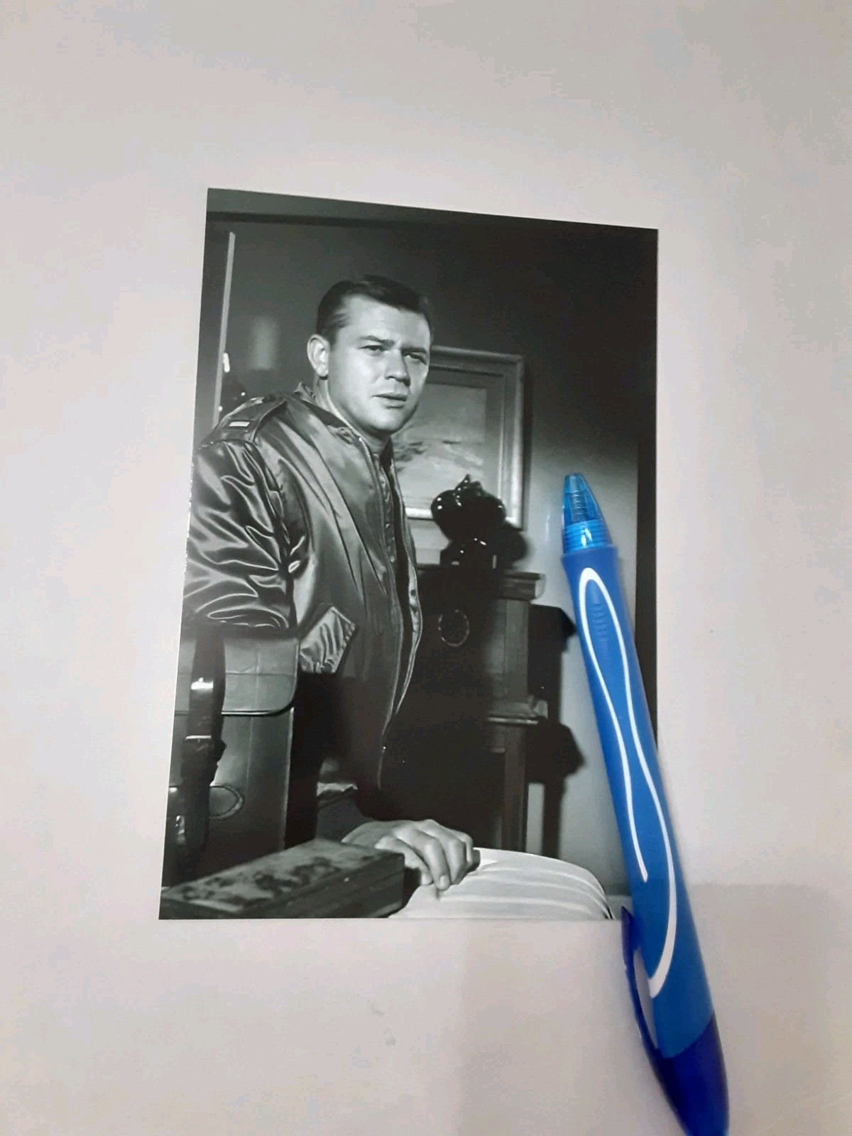 MARTIN MILNER AS TOD STILES ON ROUTE 66 TV SHOW, GLOSSY B&W, 4X6 PHOTO 