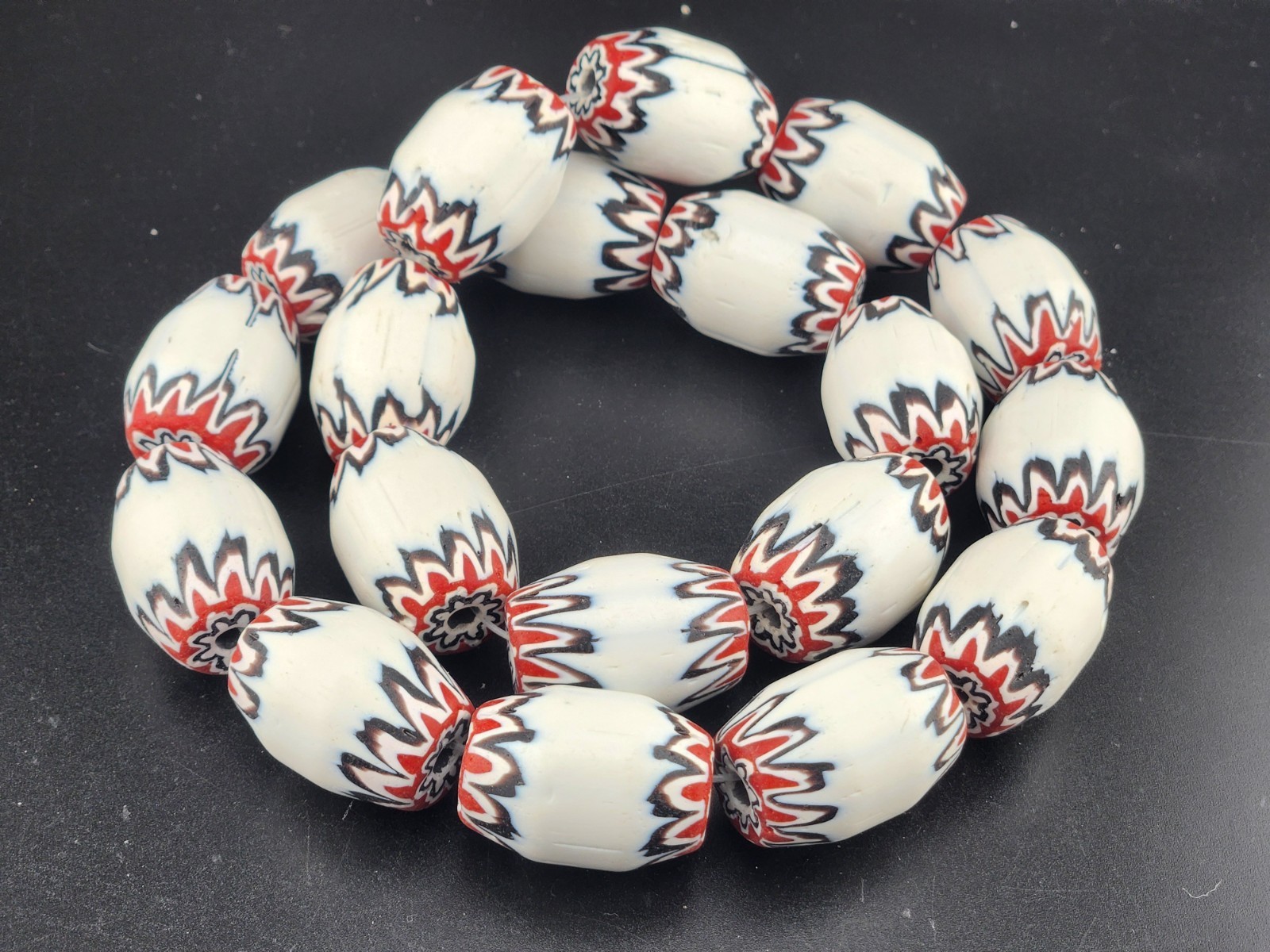 vintage ventian style italian chevron beads 22mm beutifull beads