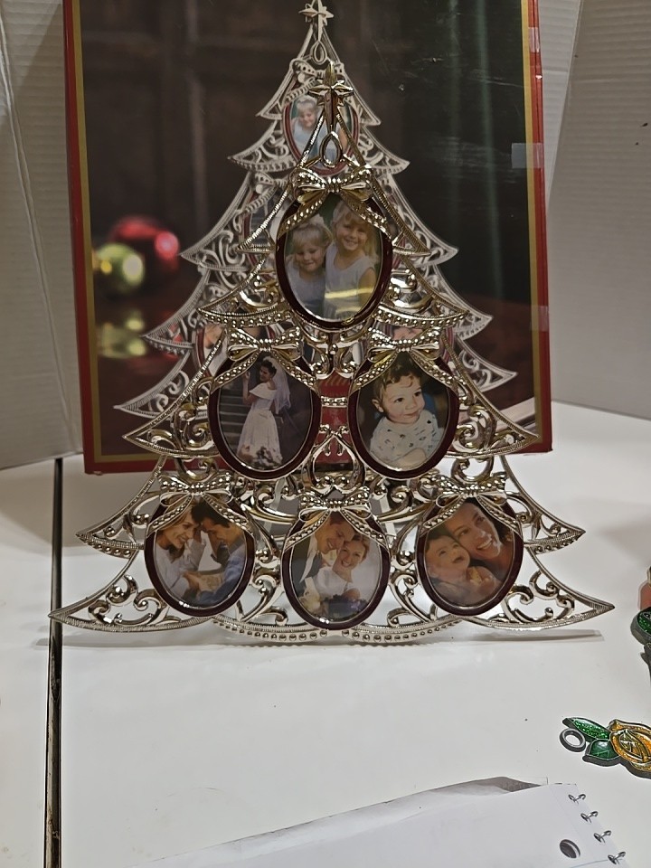 Vintage GORHAM SILVER- TONE COLLAGE Christmas Tree Photo Frame- 12\