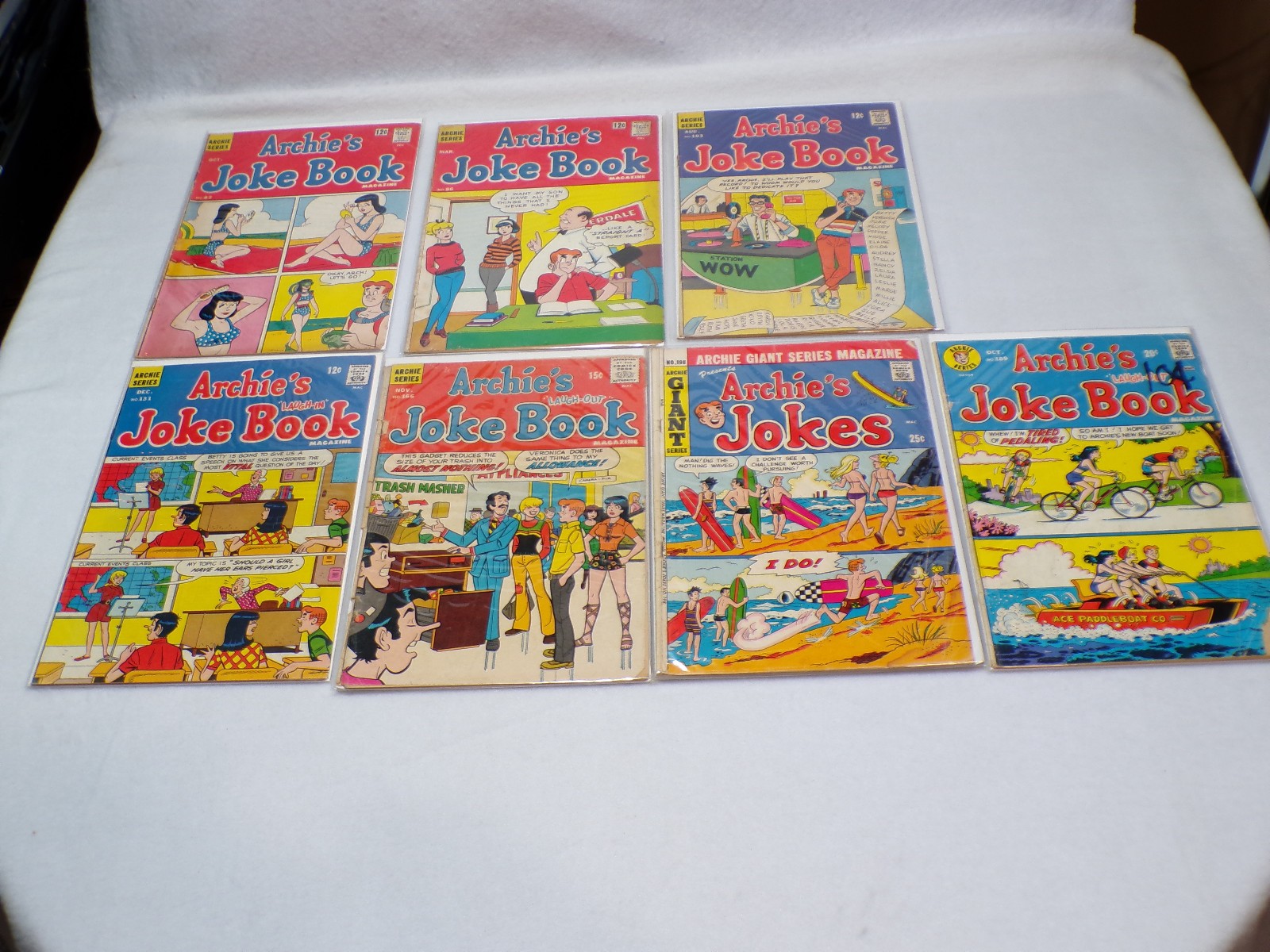 Lot of 7 Archie Series Comics, Archies Joke Book See List and Grades Below