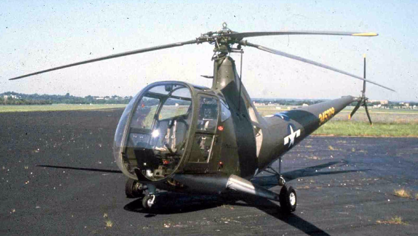 Sikorsky R-6A Hoverfly II USAF Helicopter Wood Model Replca SML 