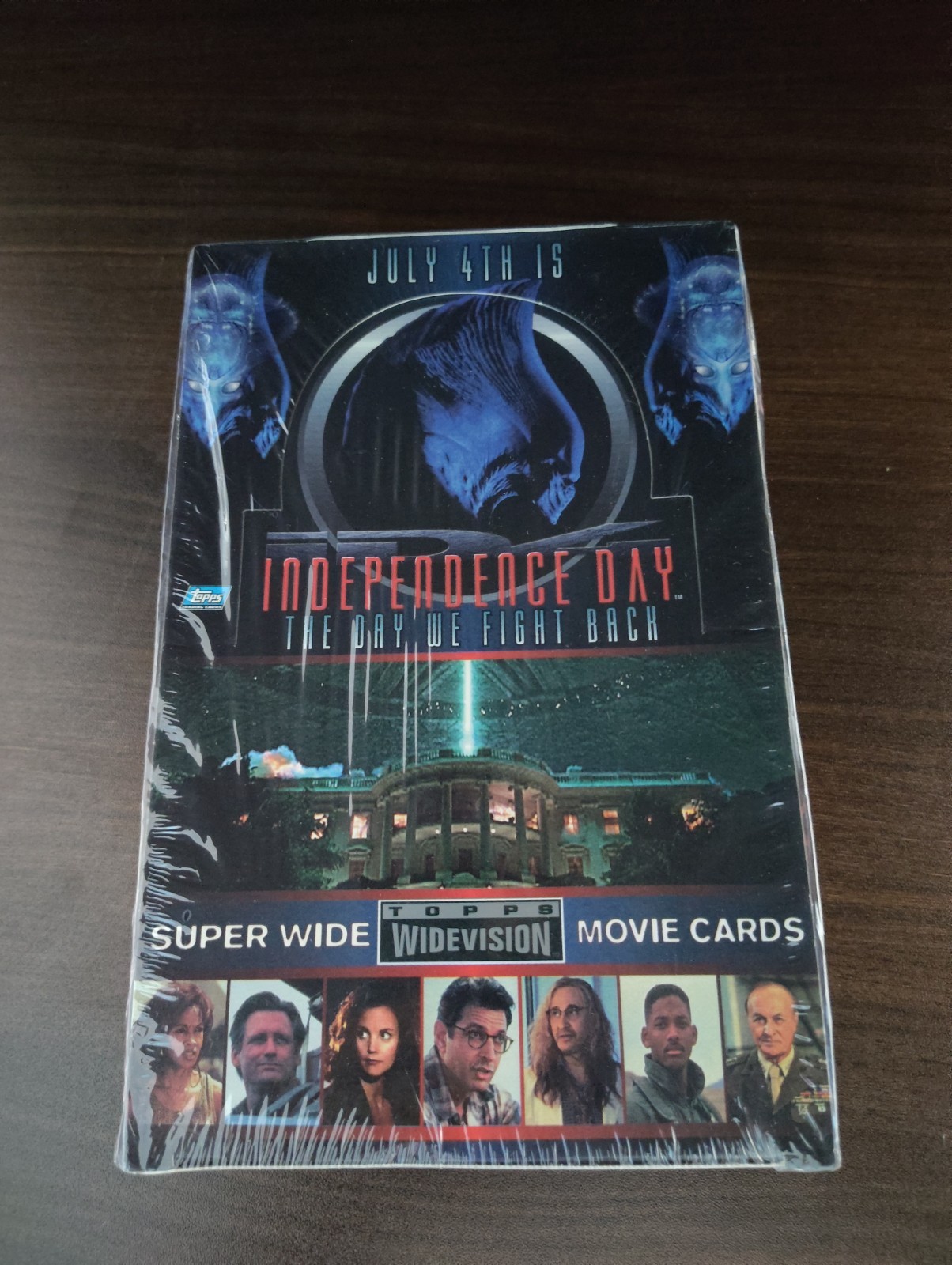 1996 FACTORY SEALED INDEPENDENCE DAY MOVIE CARDS WAX BOX🔥