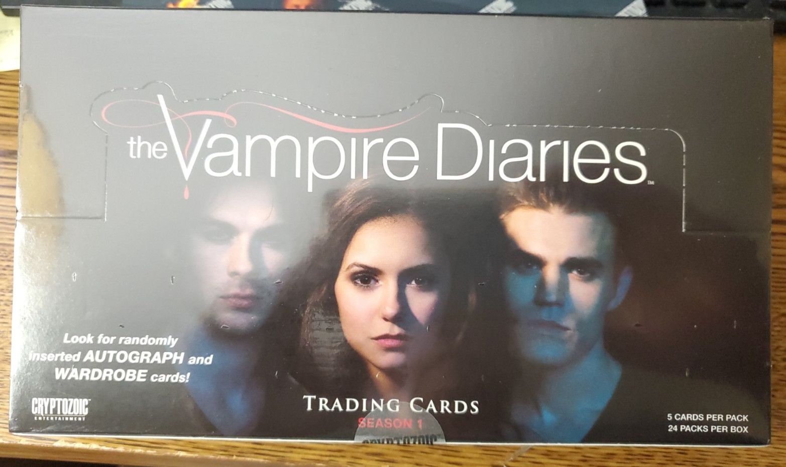 VAMPIRE DIARIES SEASON 1 OFFICIAL SEALED BOX TRADING CARDS CRYPTOZOIC 2012