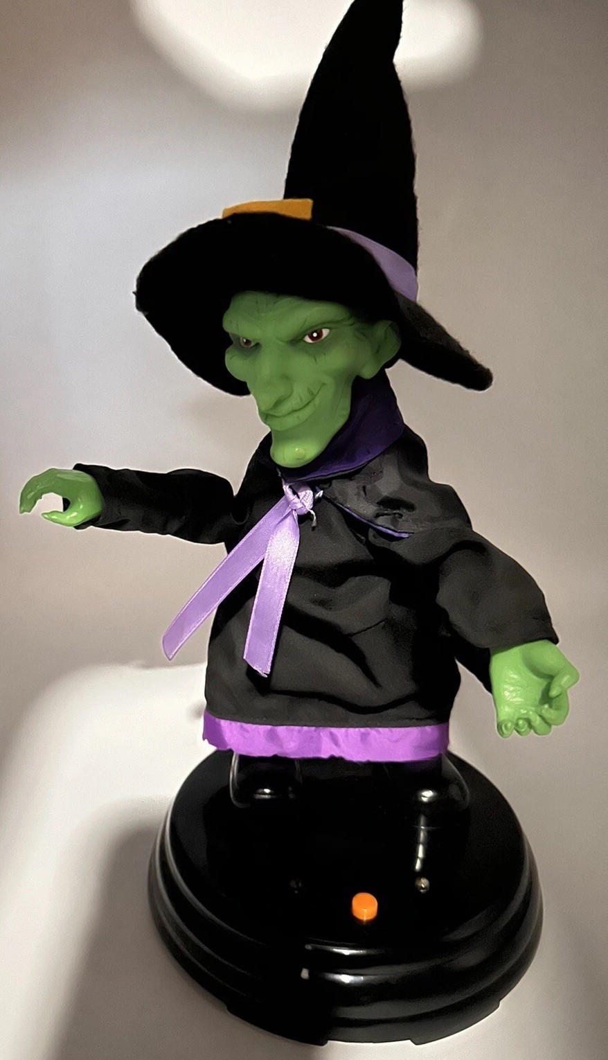 GEMMY Halloween Animated 2009 Grave Raver Witch Plays Gimme Me More