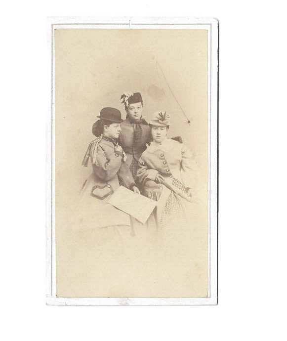 Antique CDV Photo ~ Group of  Victorian Dressed Ladies with Hats