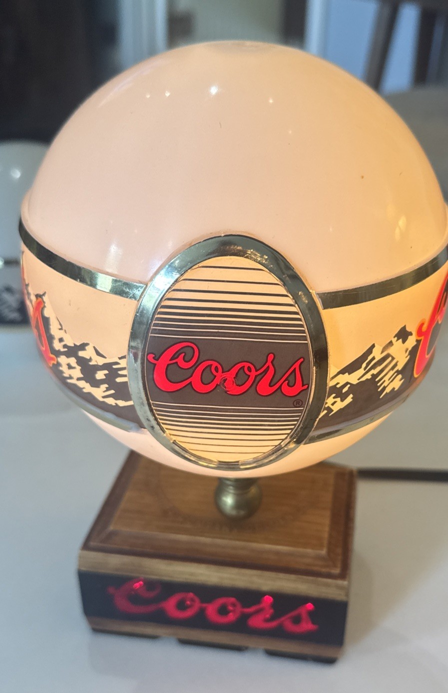 Vintage Adolph Coors Table Lamp Mountains Gray White Globe Scrolling COORS