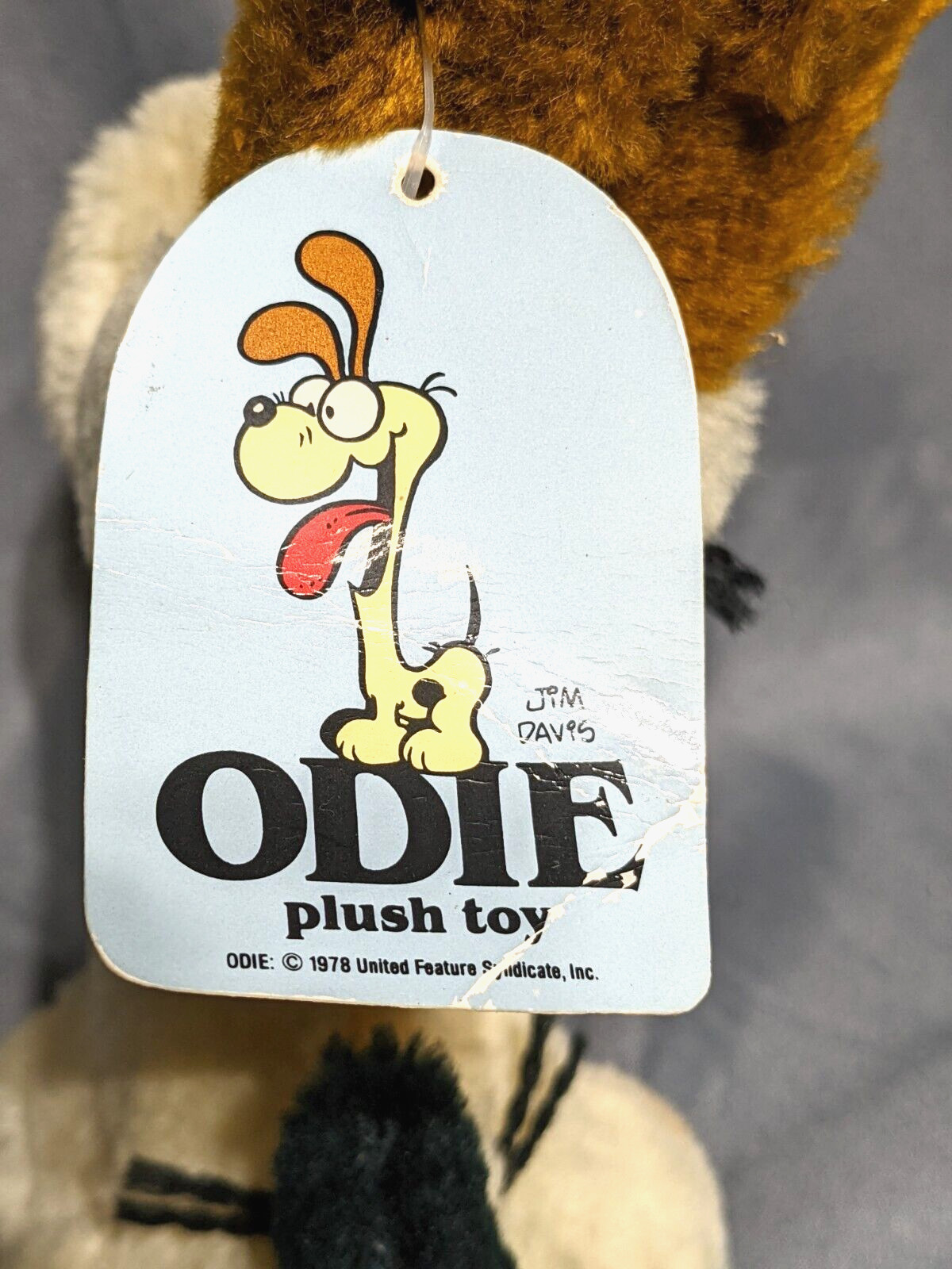 VTG 1983 Dakin Plush Odie 7\