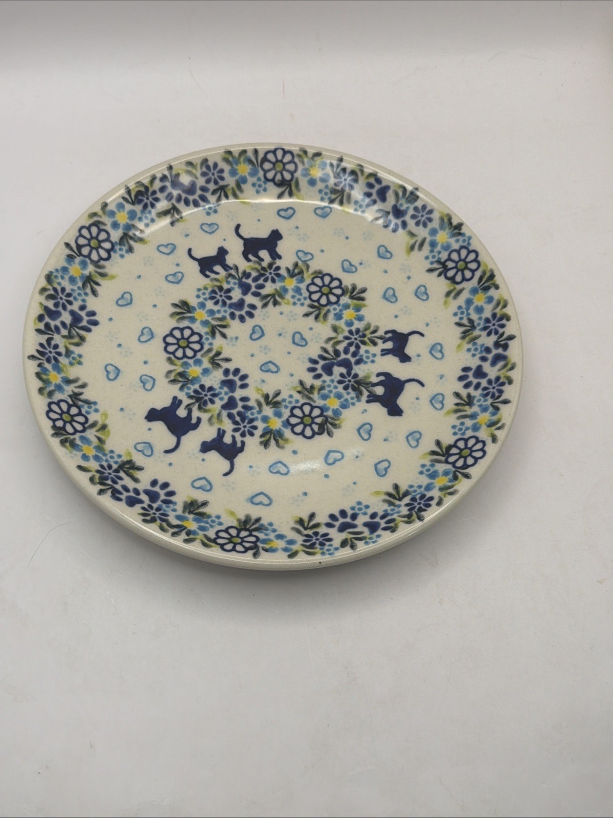 Vena Unikat Polish Pottery Salad Plate Cats Hearts  7.5