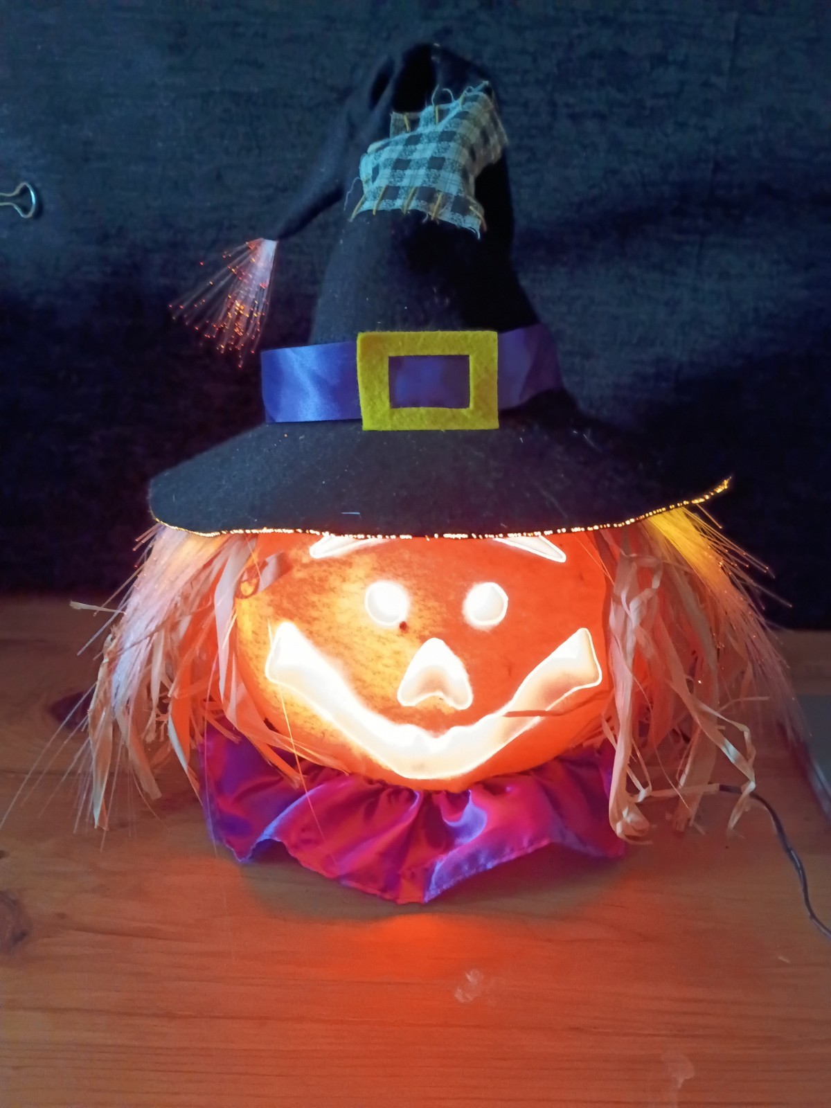 Fiber optic Gemmy Halloween Jack-o'-Lantern Scarecrow Pumpkin Light Indoor